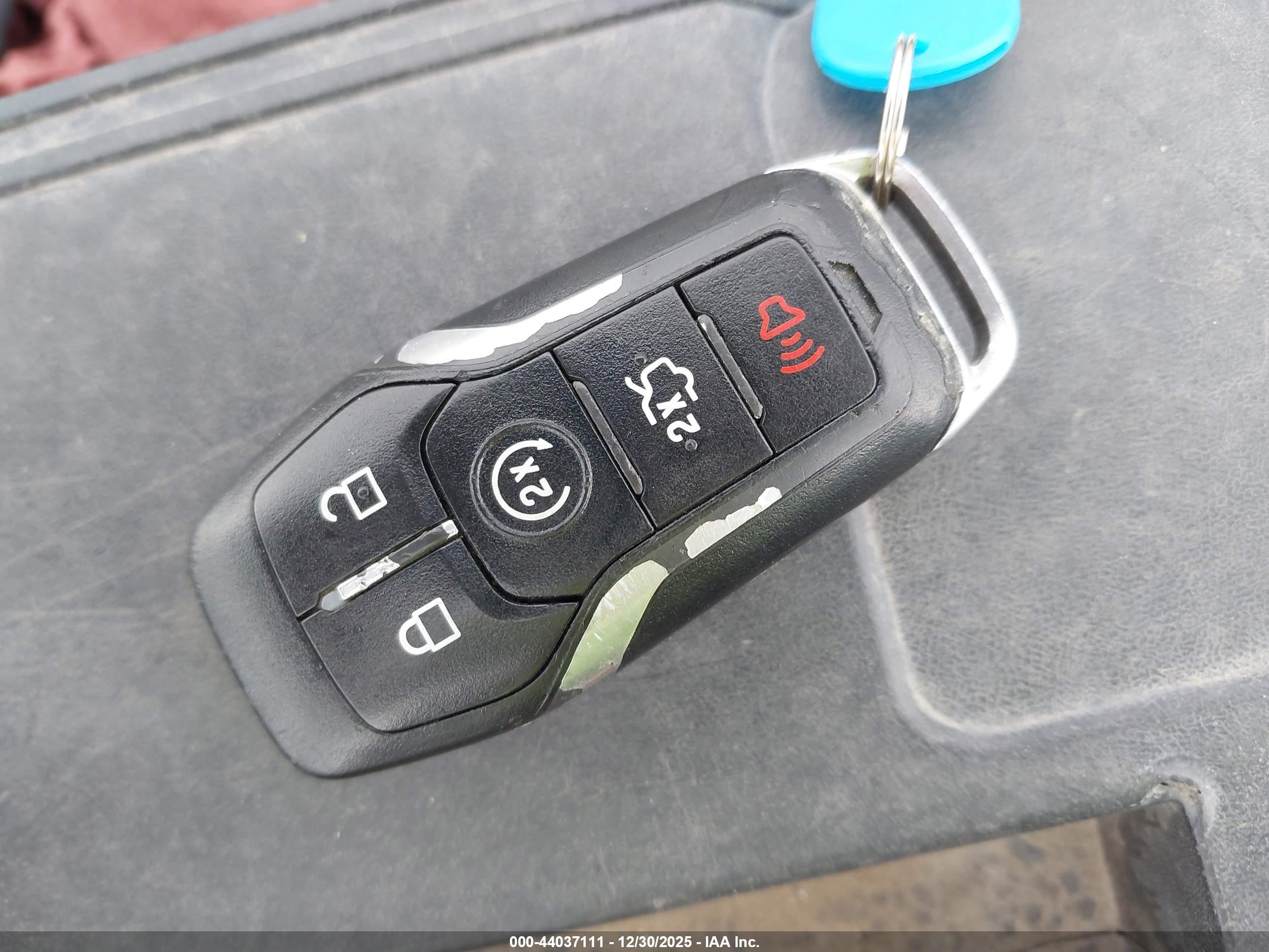 FORD EXPLORER image 11