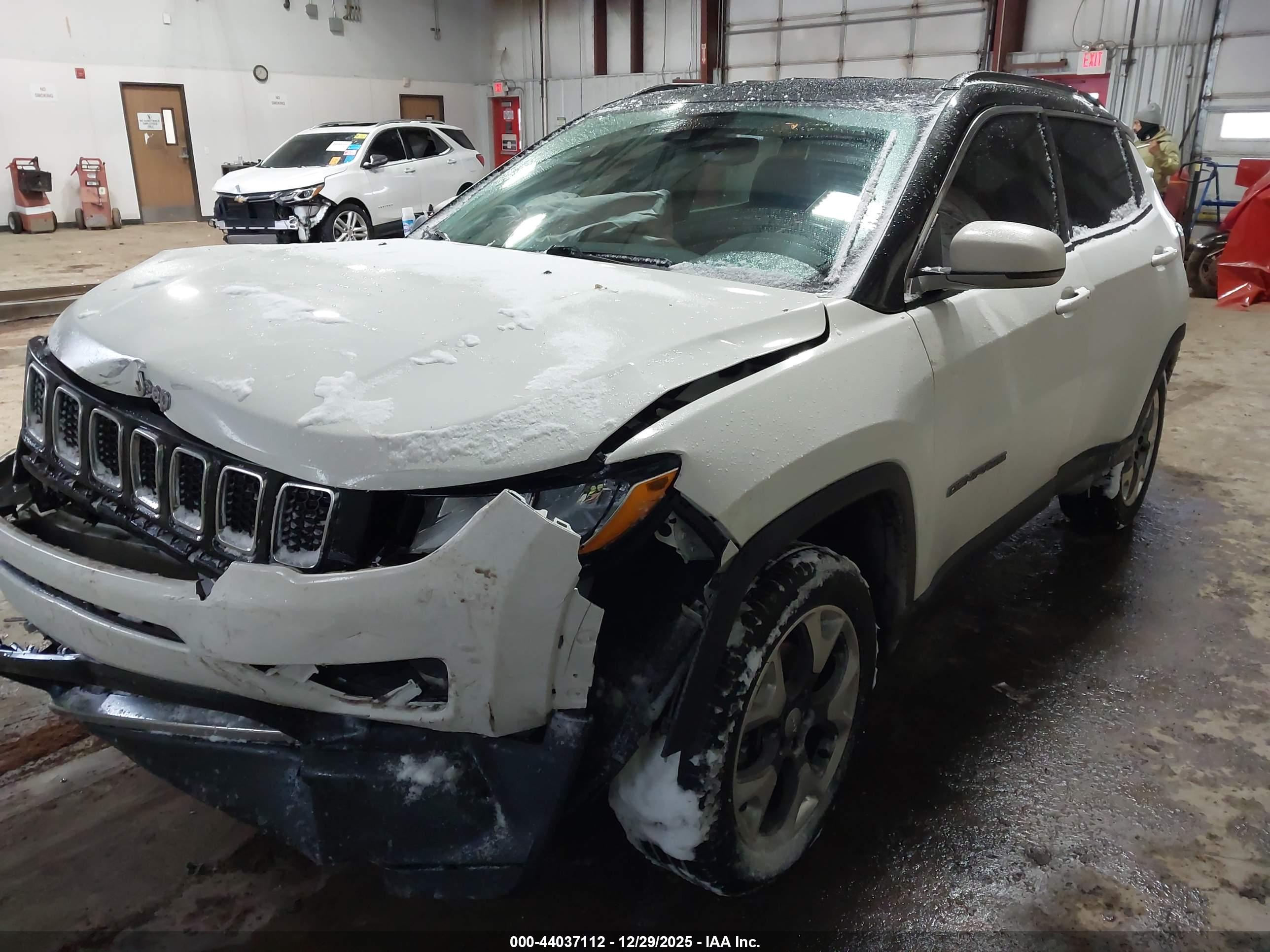 JEEP COMPASS image 2