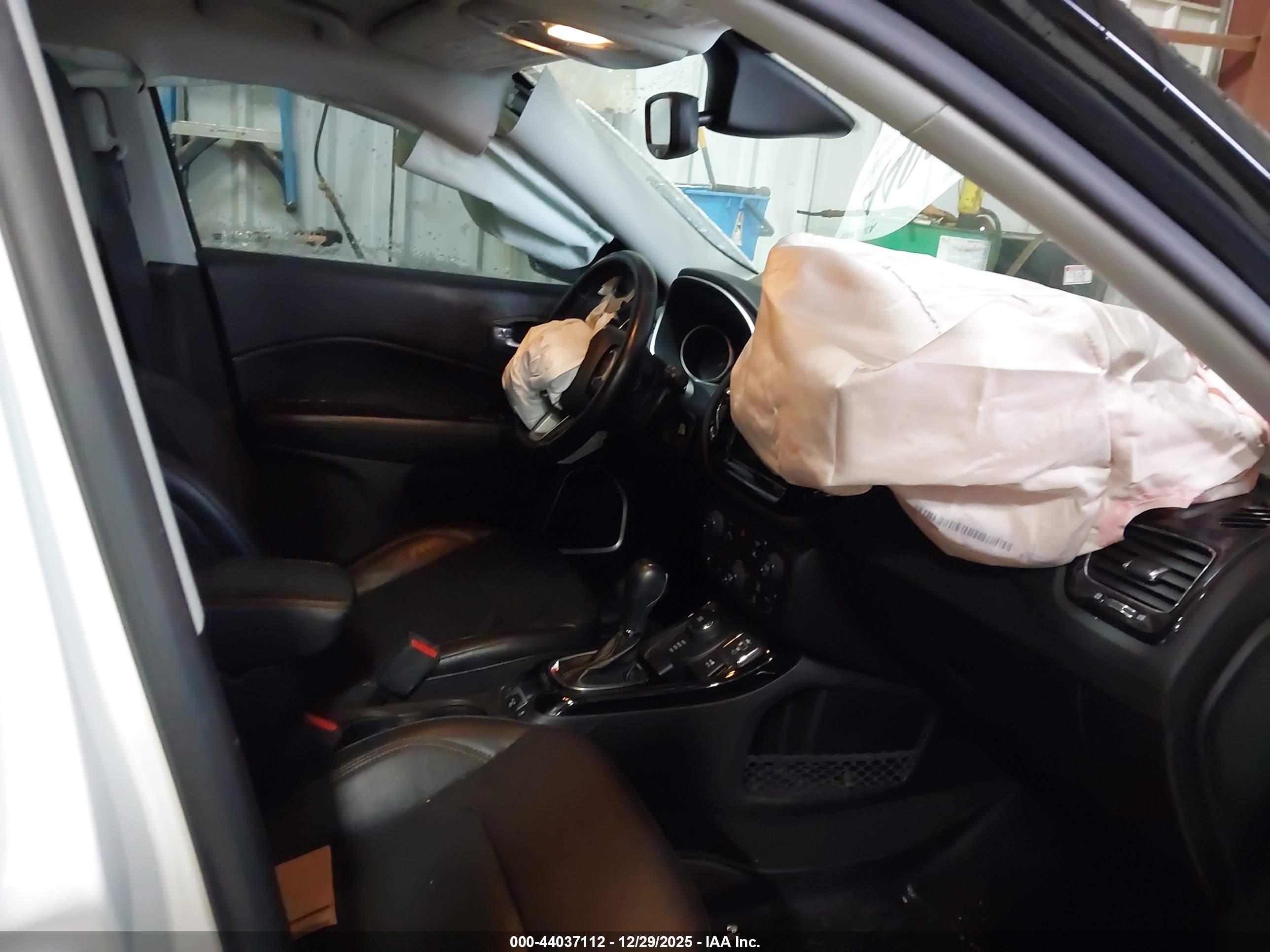 JEEP COMPASS image 5