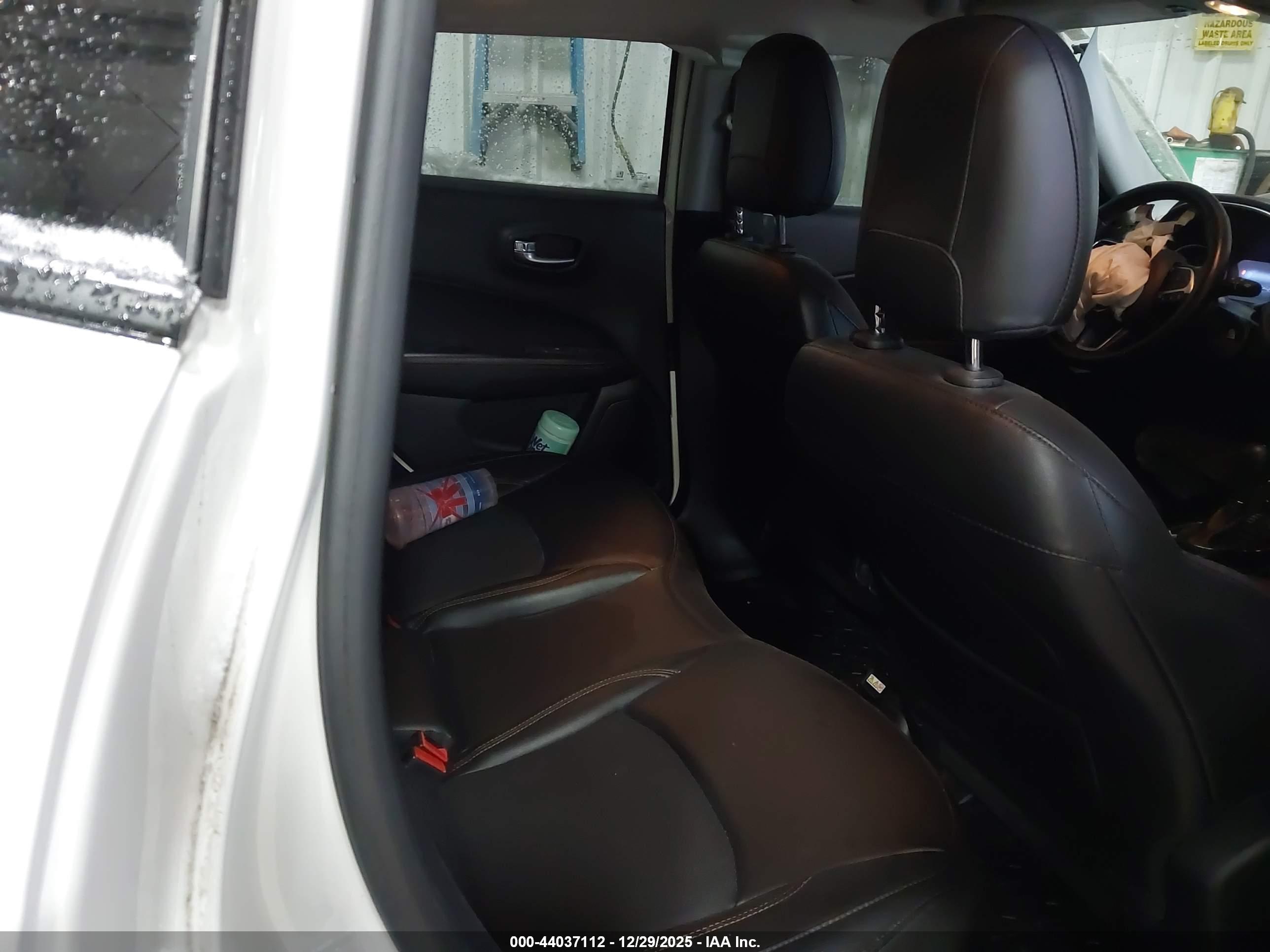 JEEP COMPASS image 8