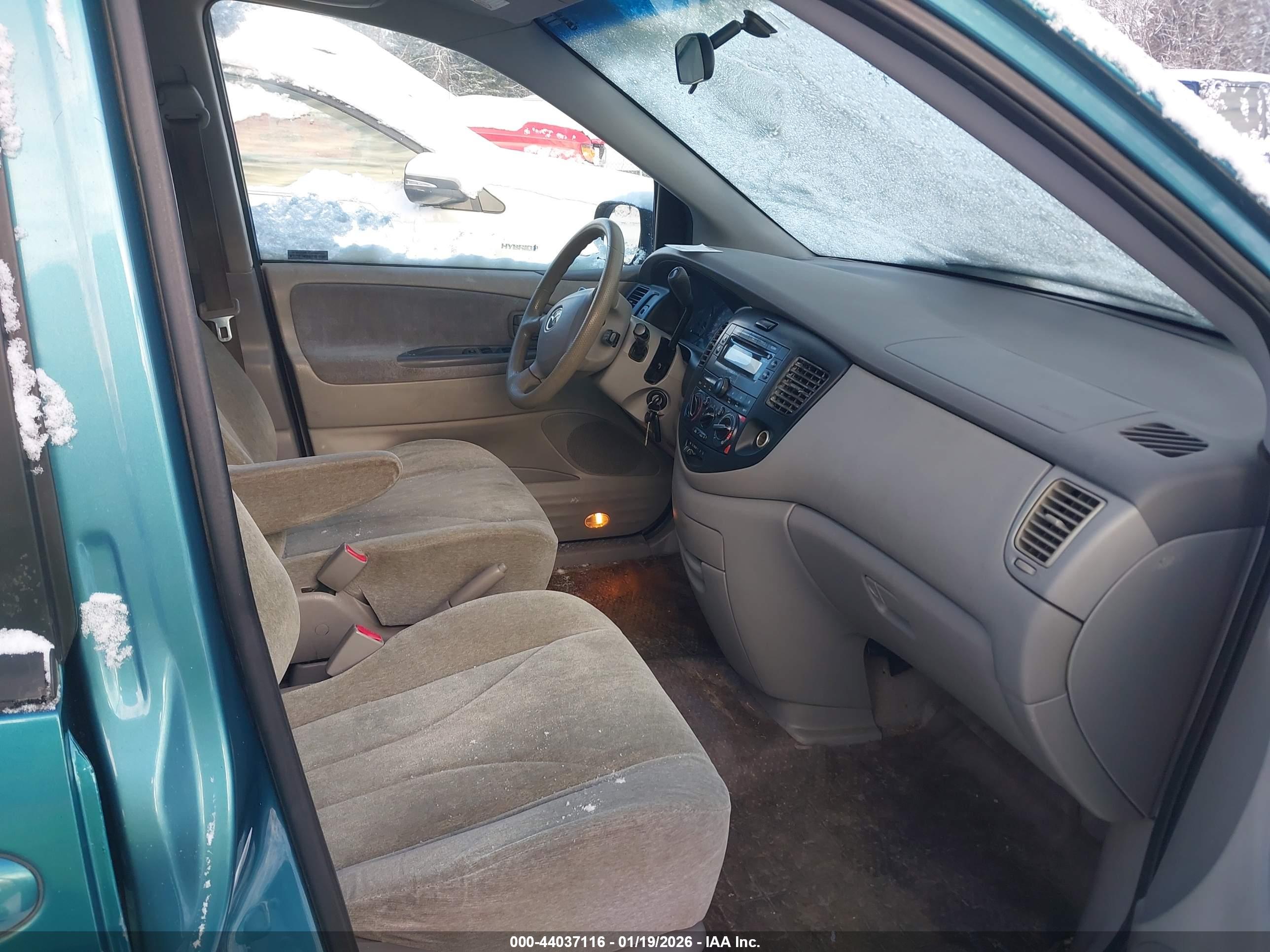 MAZDA MPV image 5
