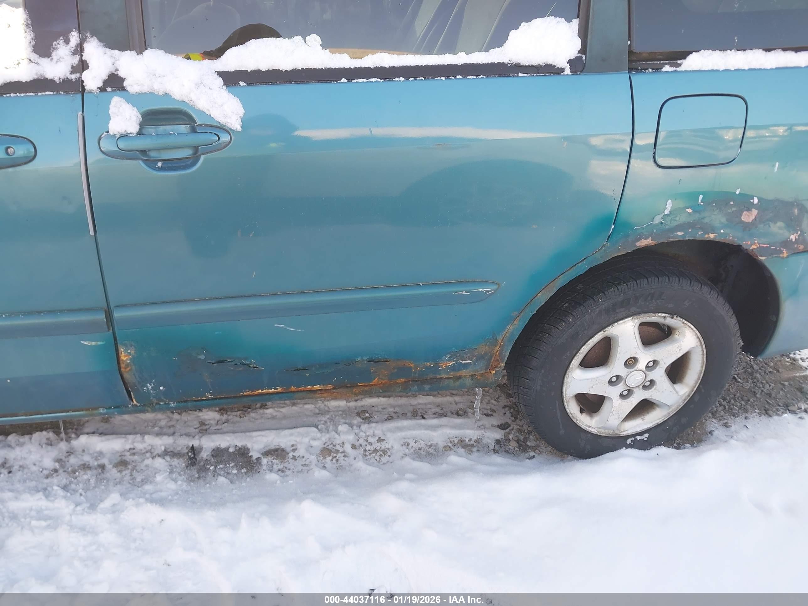MAZDA MPV image 6