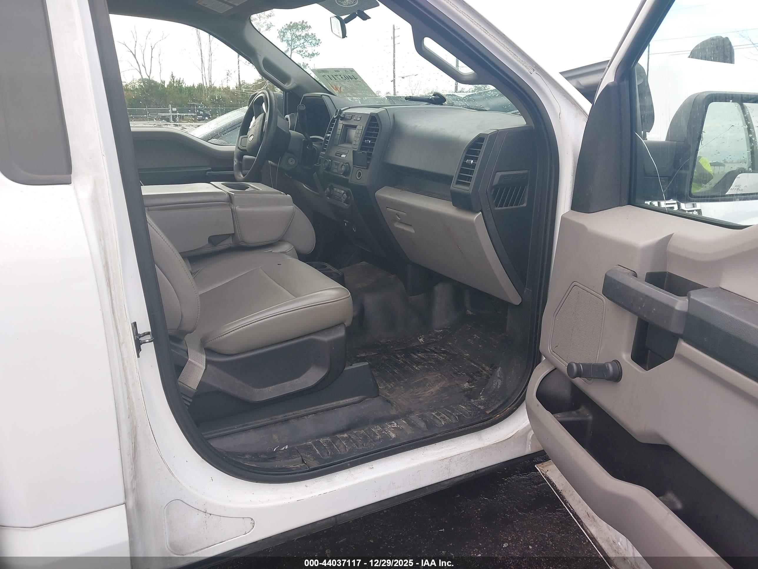 FORD F-150 image 5
