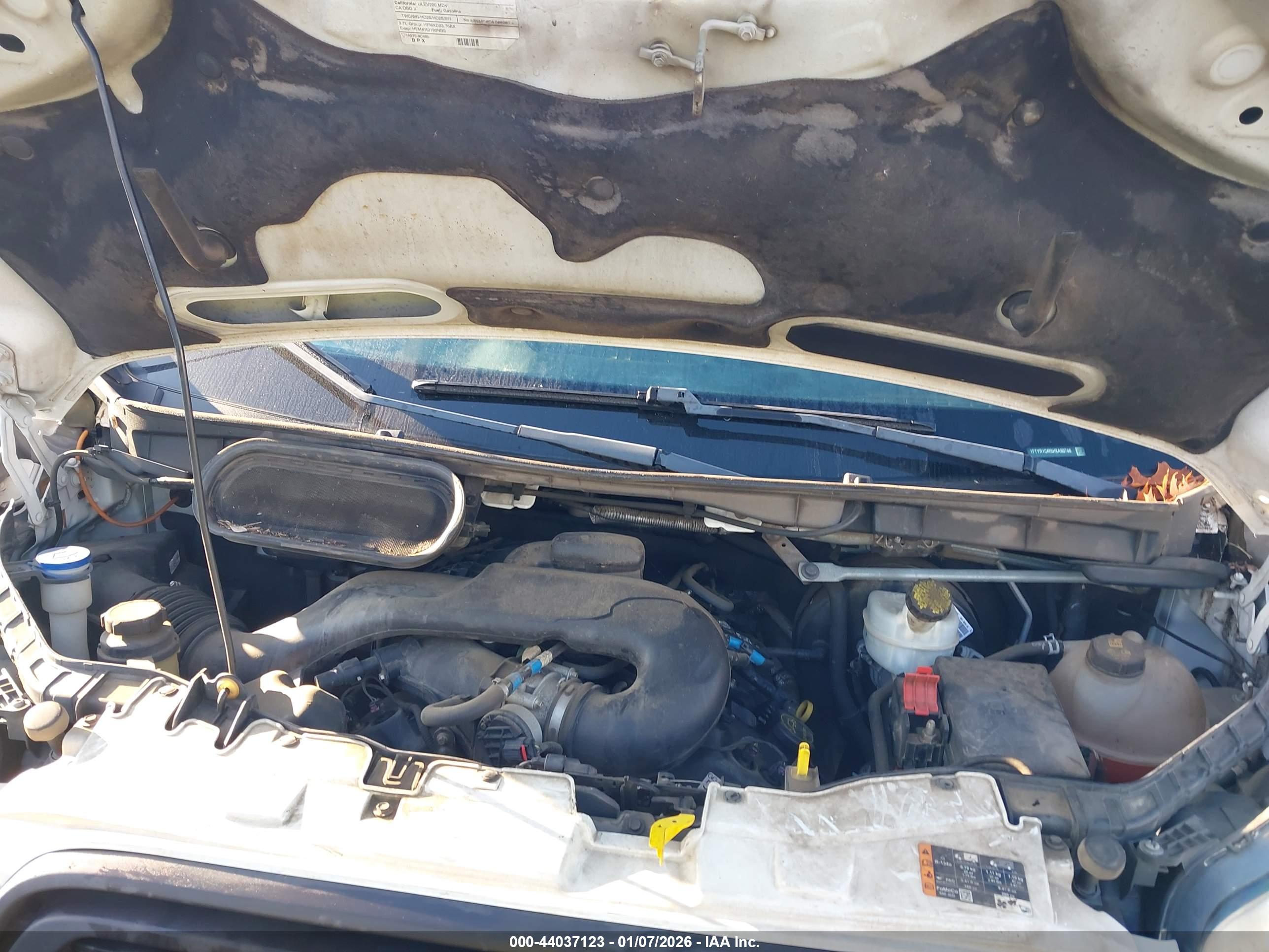 FORD TRANSIT-250 image 10