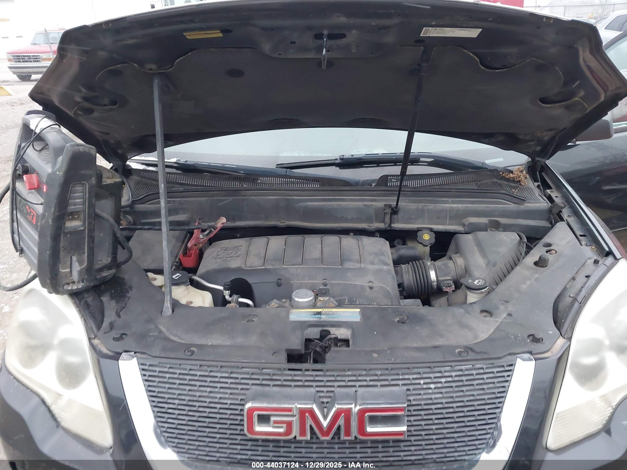 GMC ACADIA image 10