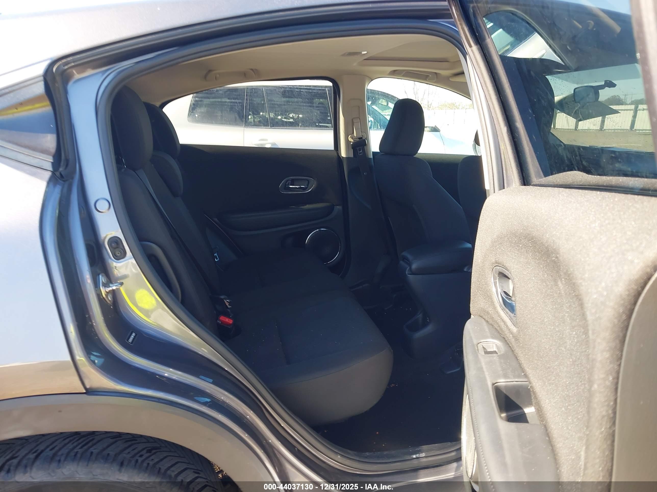 HONDA HR-V image 8