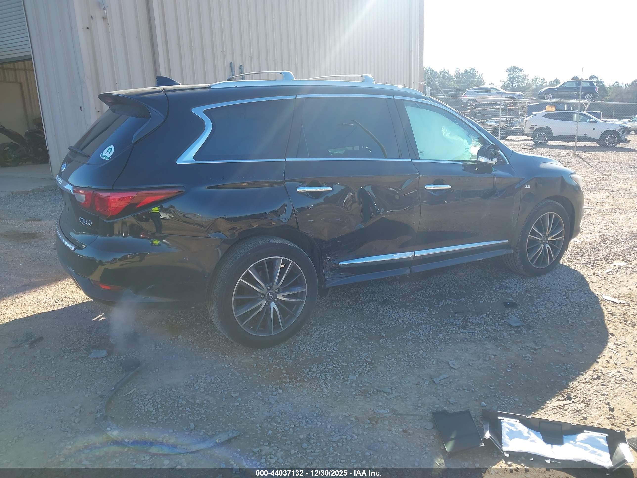 INFINITI QX60 image 4