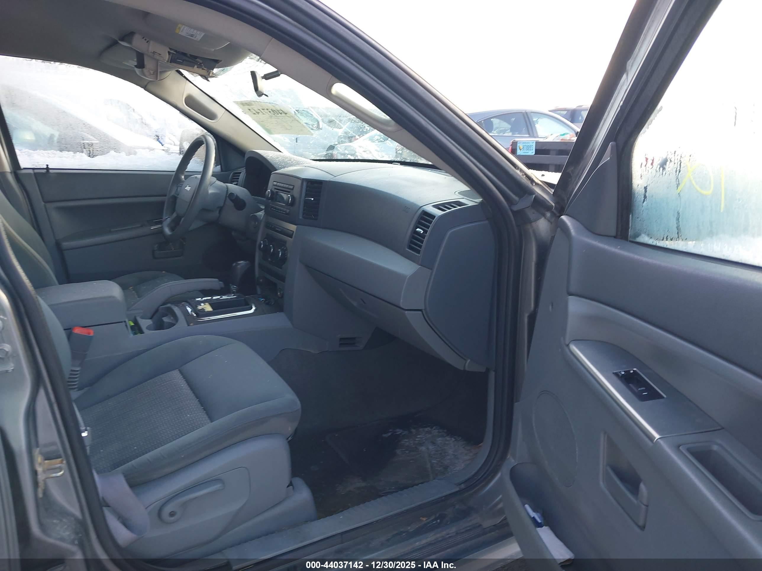 JEEP GRAND image 5