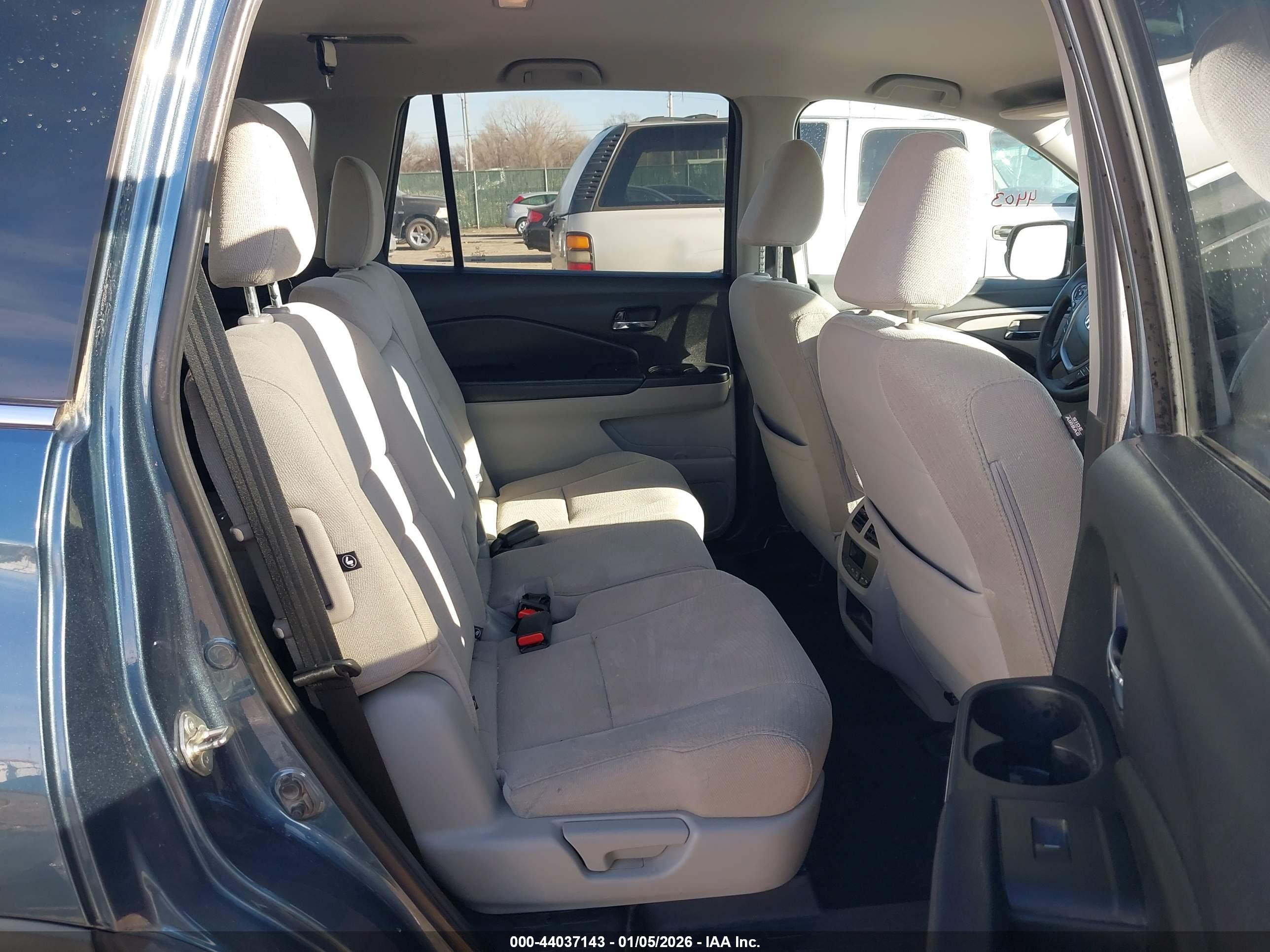 HONDA PILOT image 8