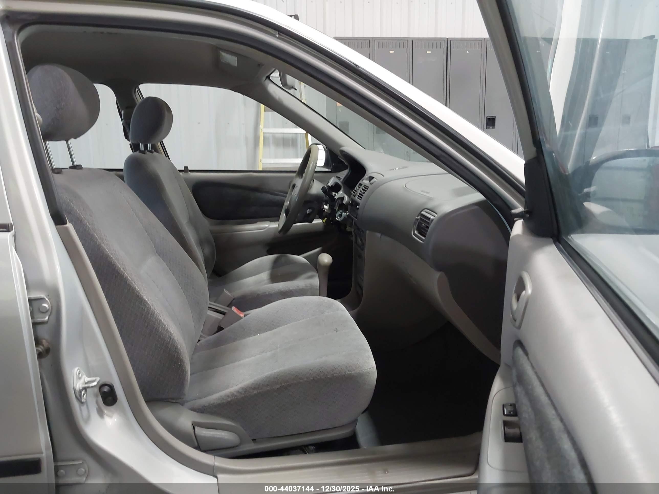 TOYOTA COROLLA image 5