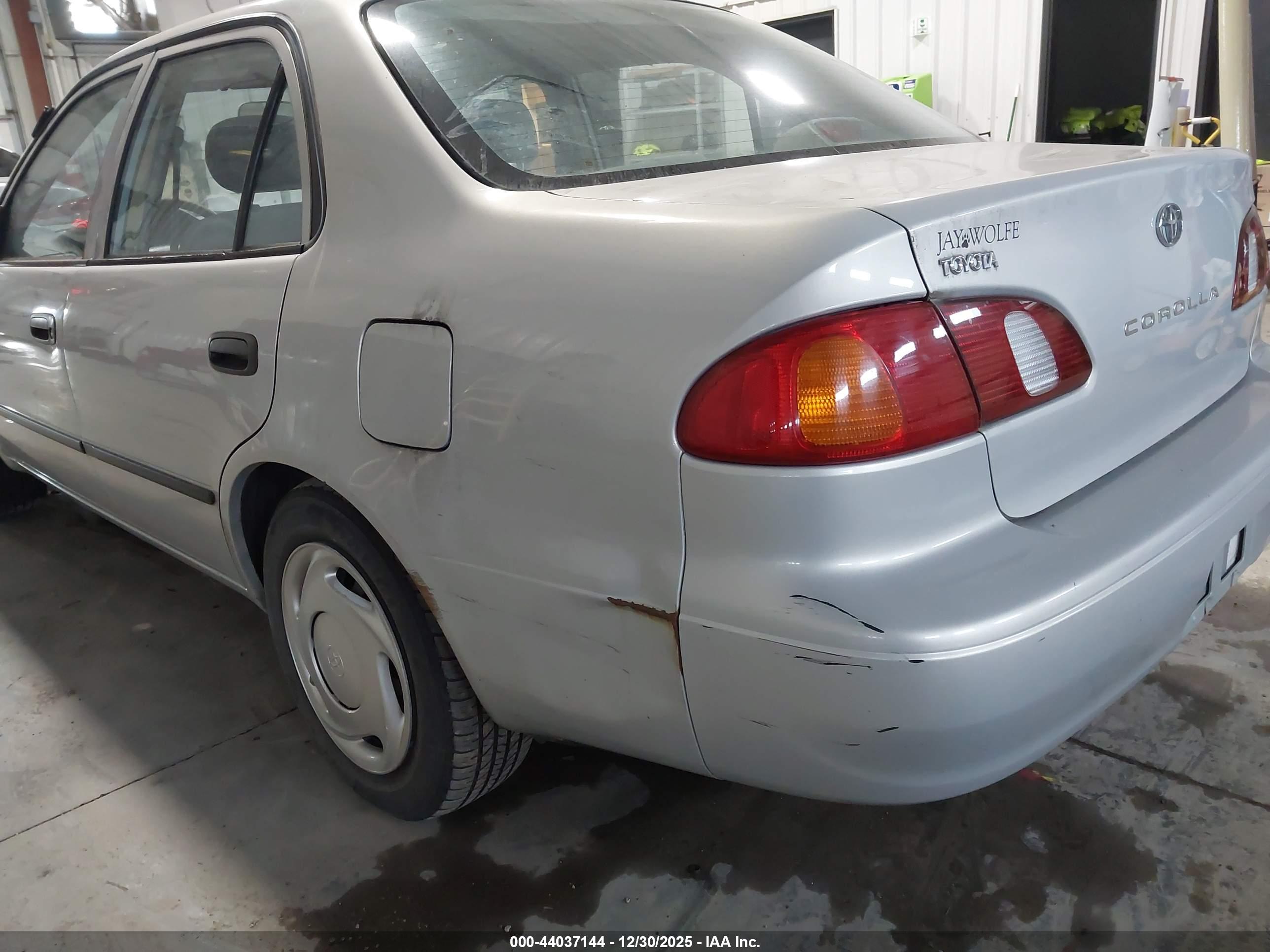 TOYOTA COROLLA image 6