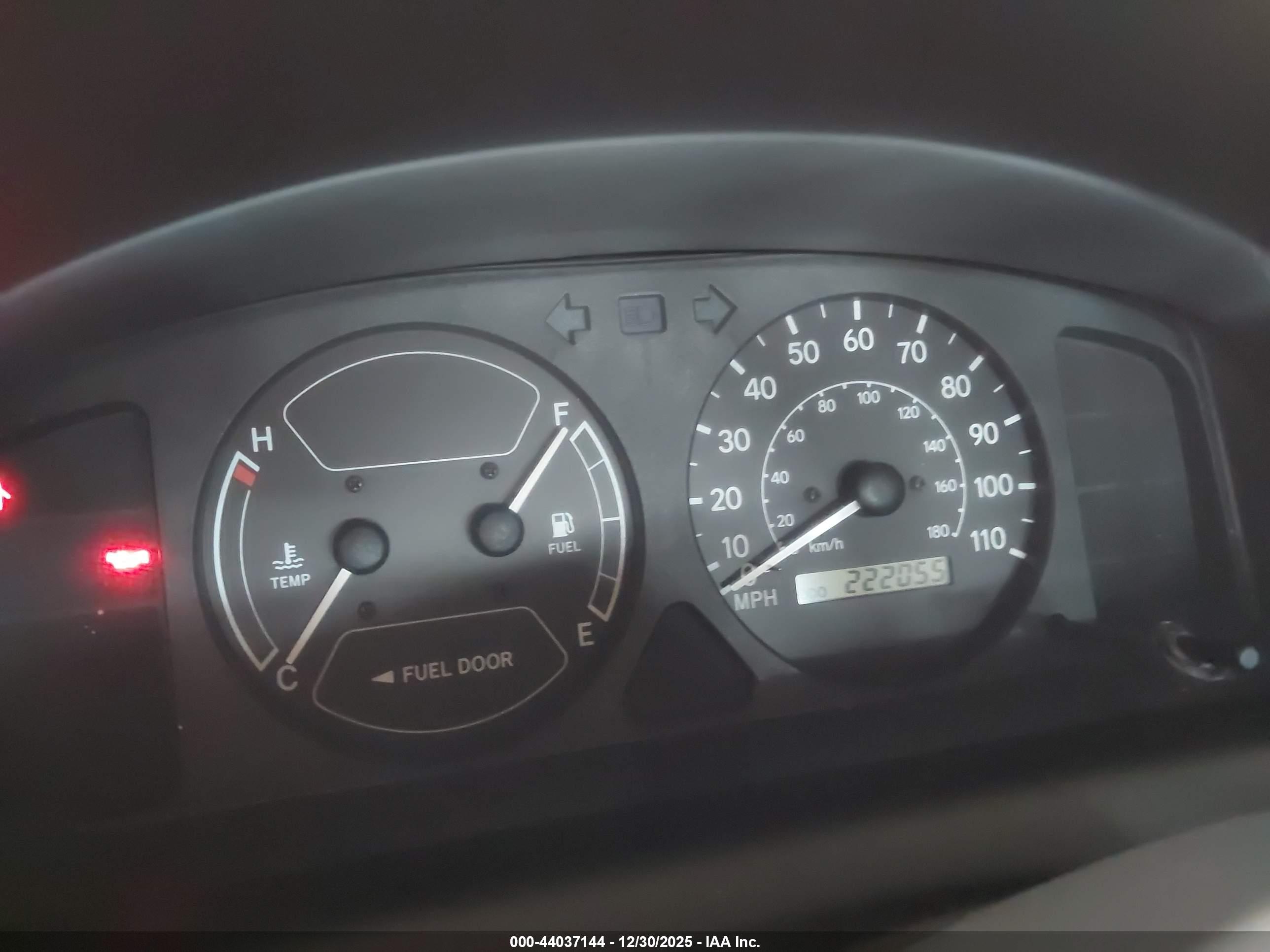 TOYOTA COROLLA image 7