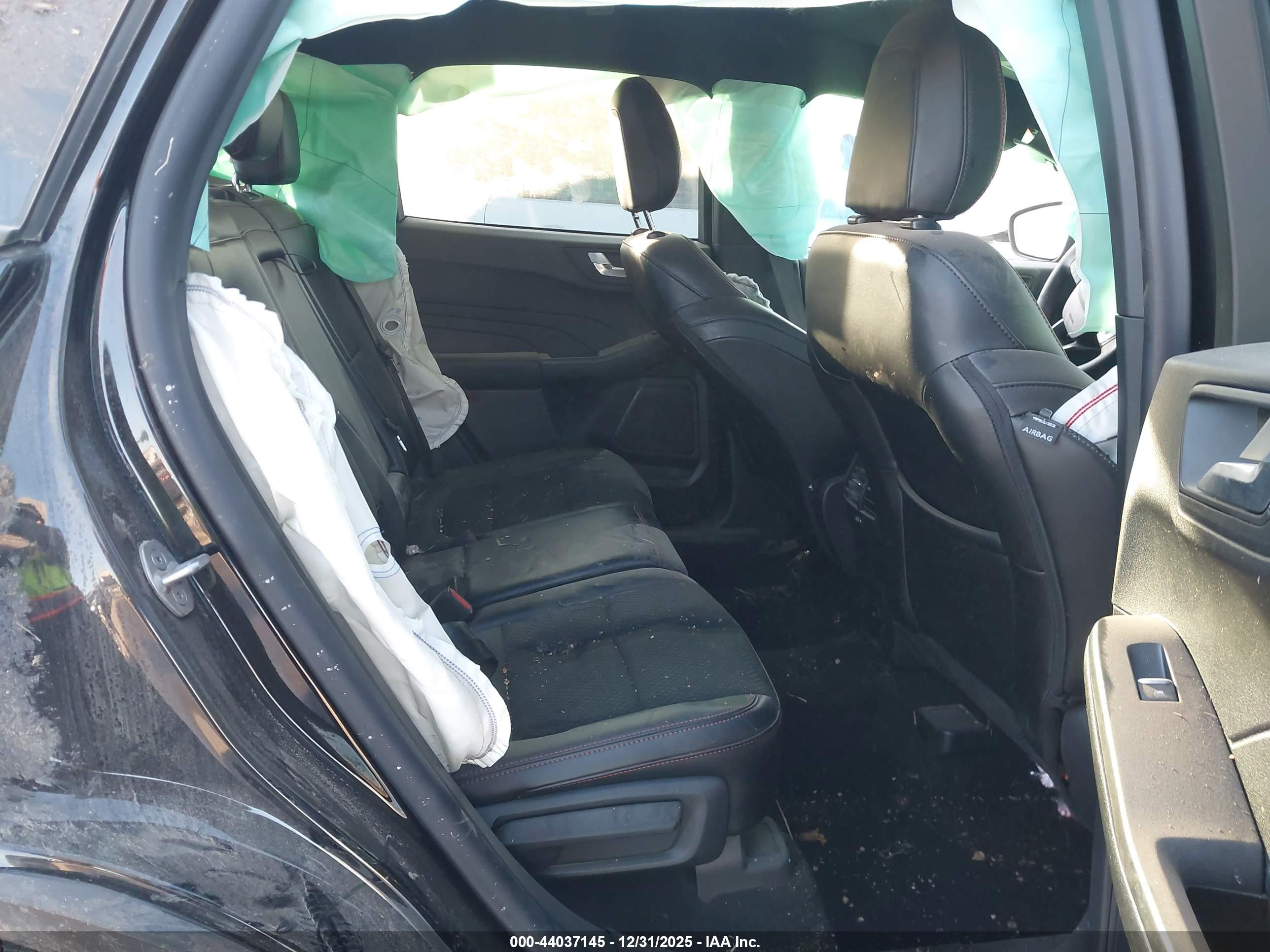 FORD ESCAPE image 8