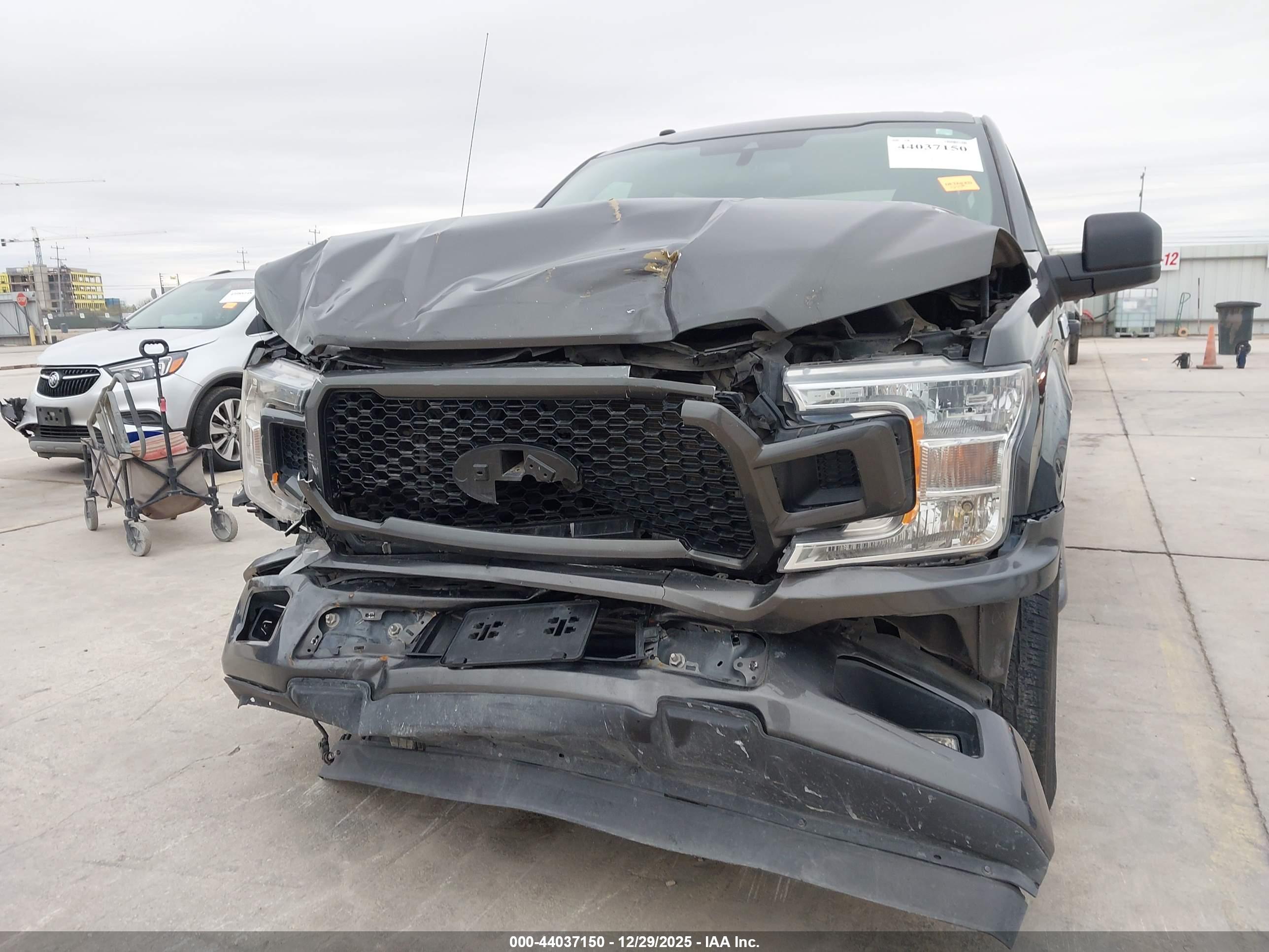 FORD F-150 image 6