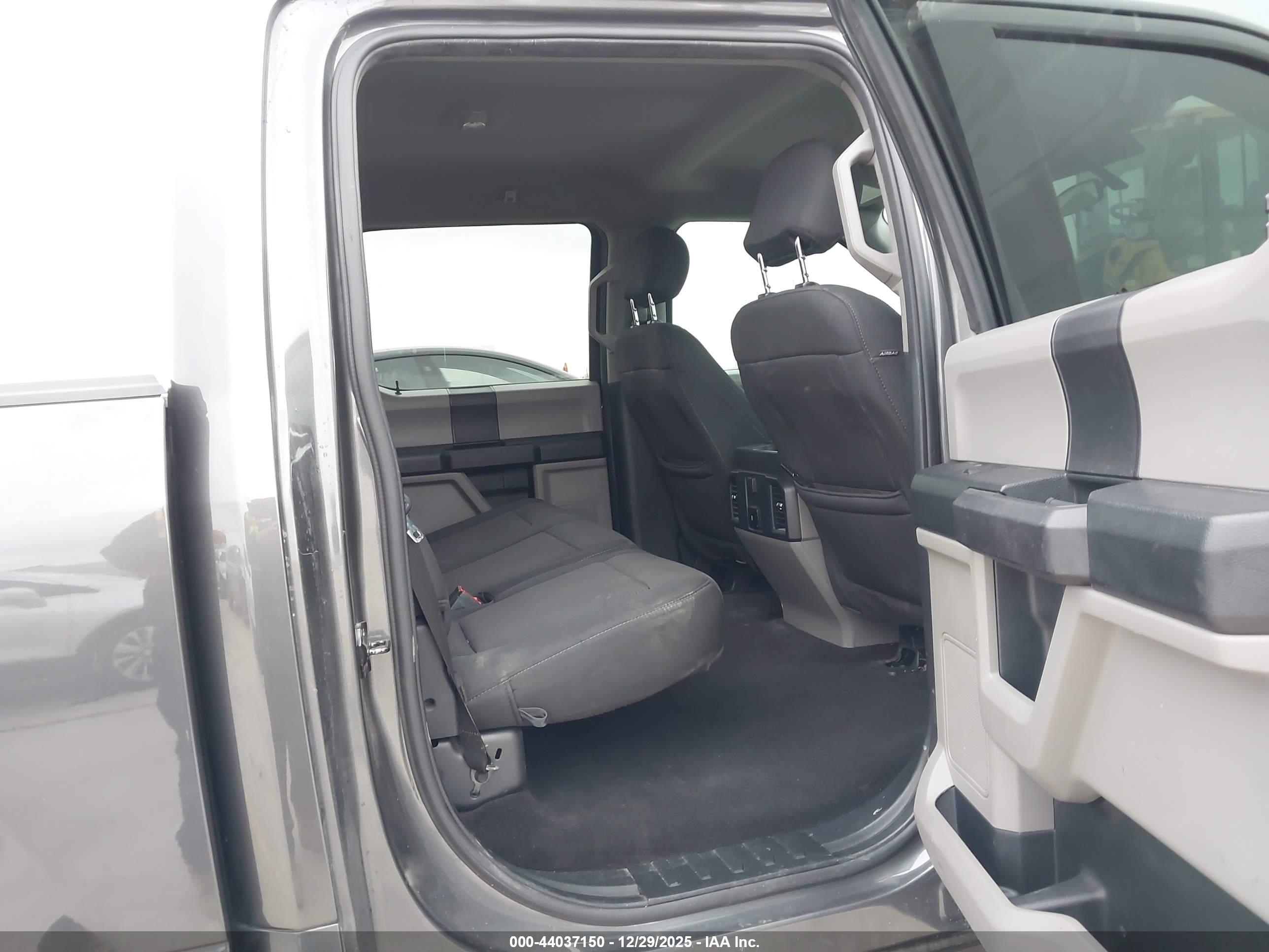 FORD F-150 image 8