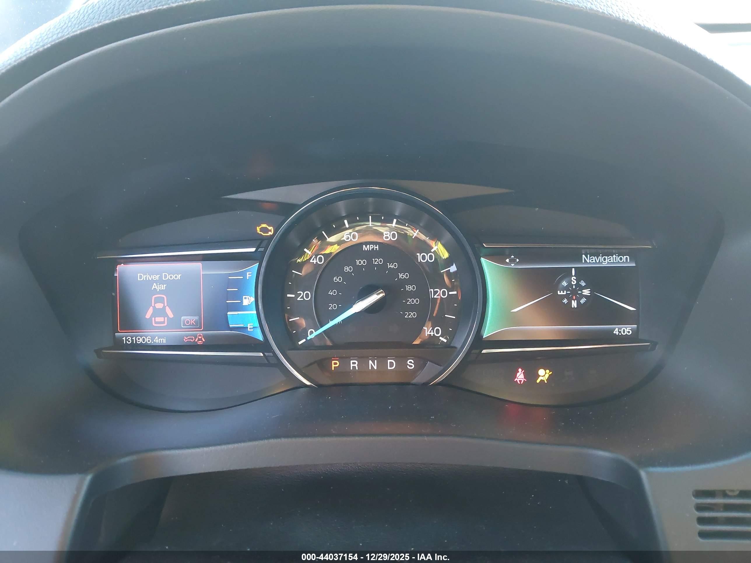 FORD EXPLORER image 7
