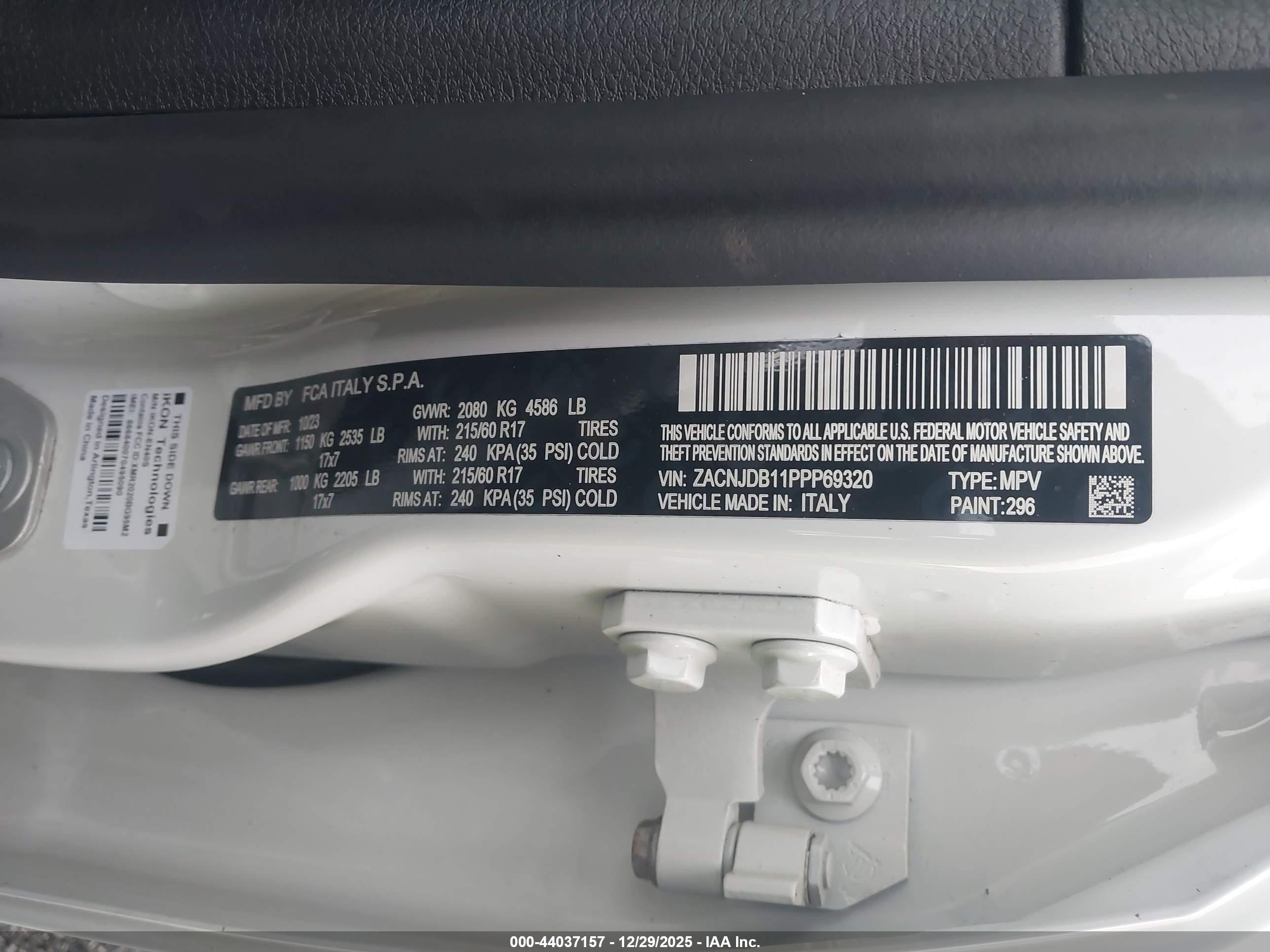 JEEP RENEGADE image 9