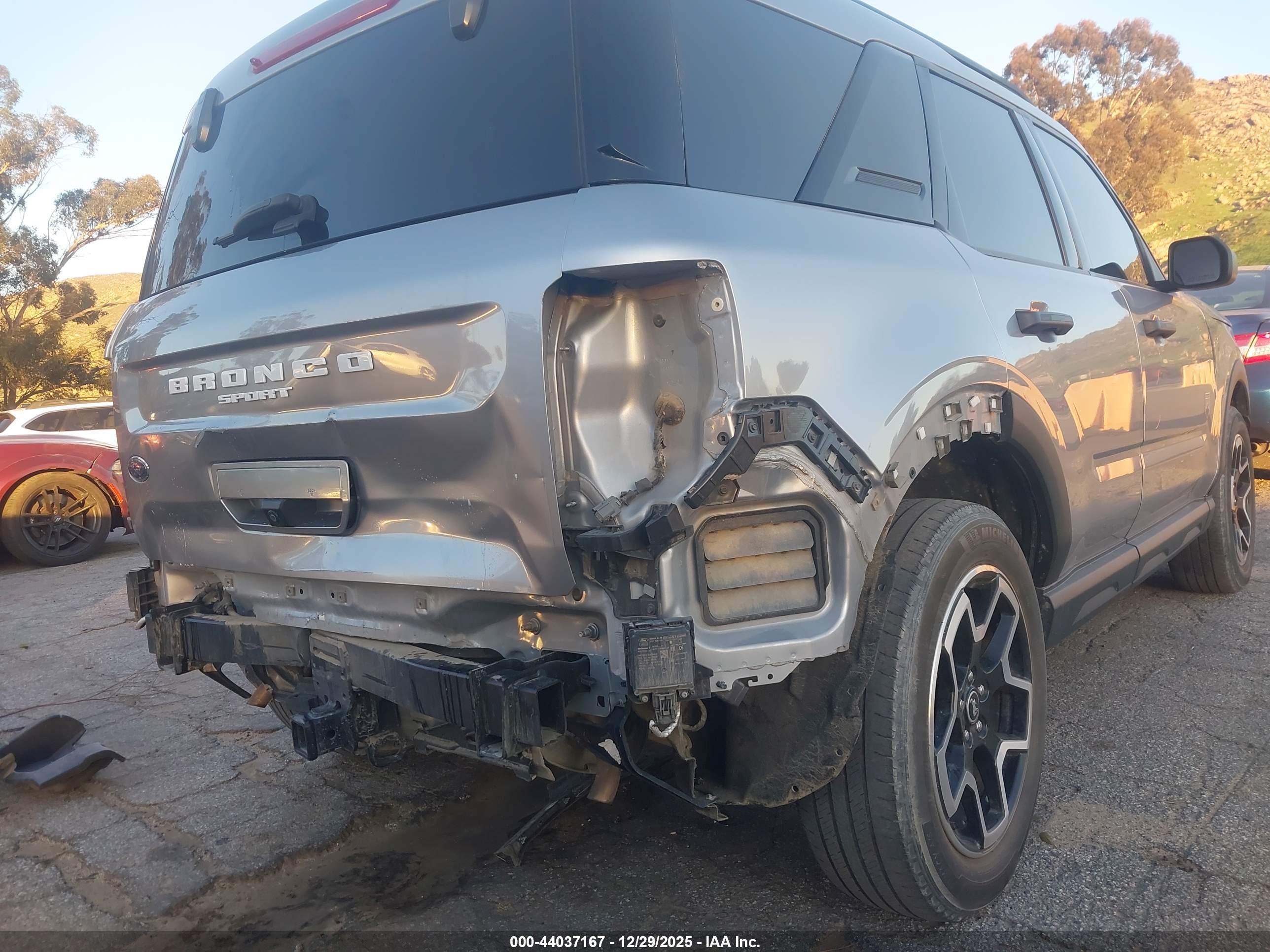 FORD BRONCO image 6