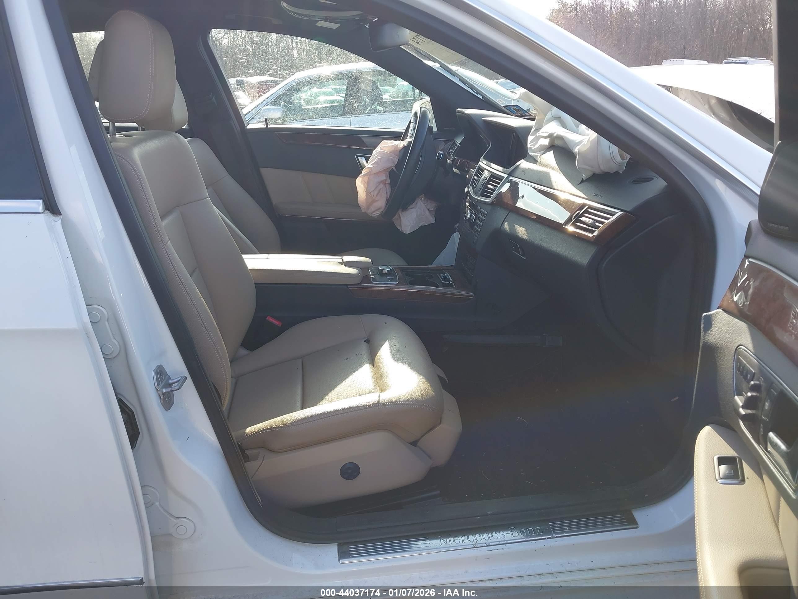 MERCEDES-BENZ E image 5
