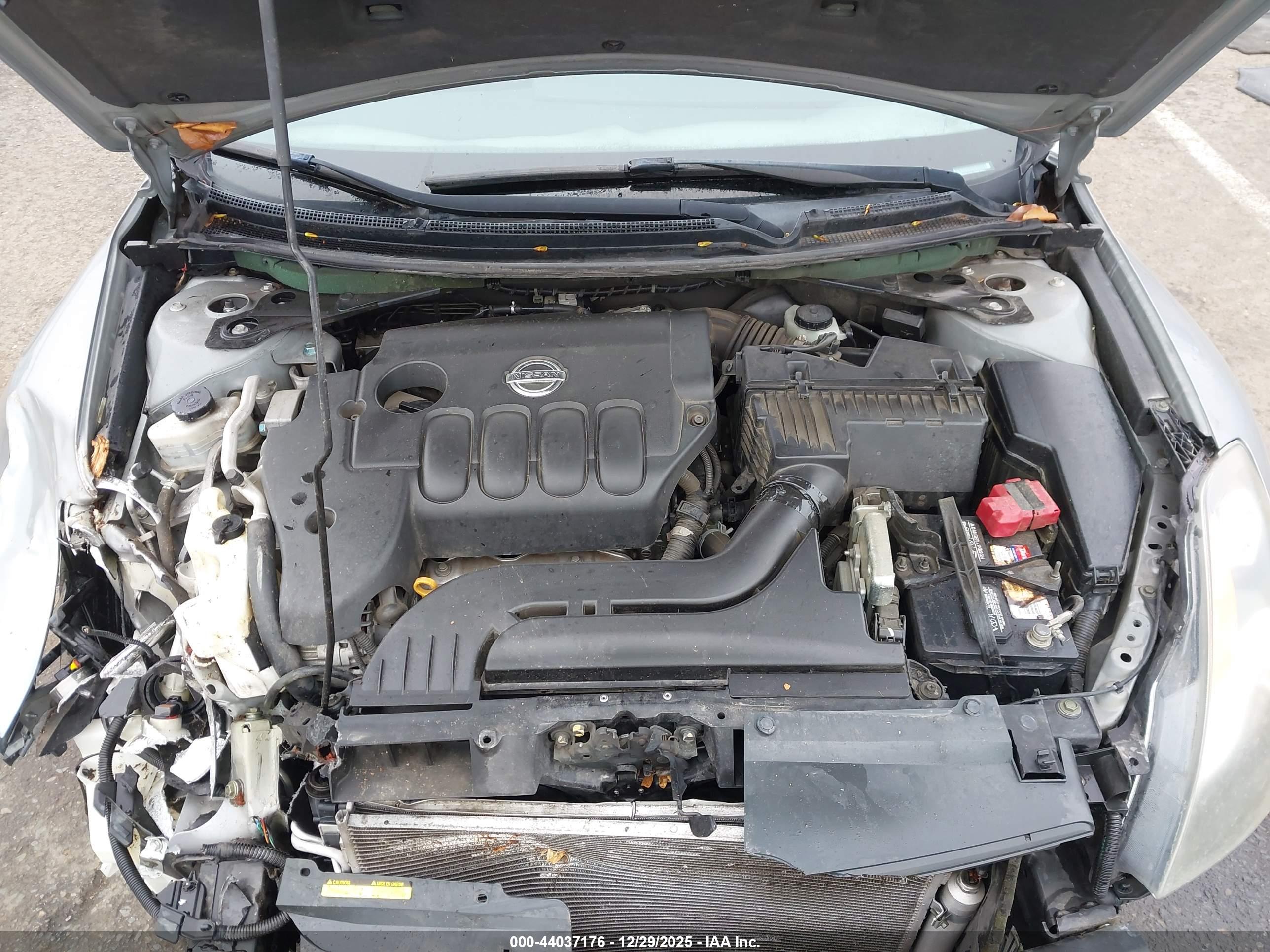 NISSAN ALTIMA image 10
