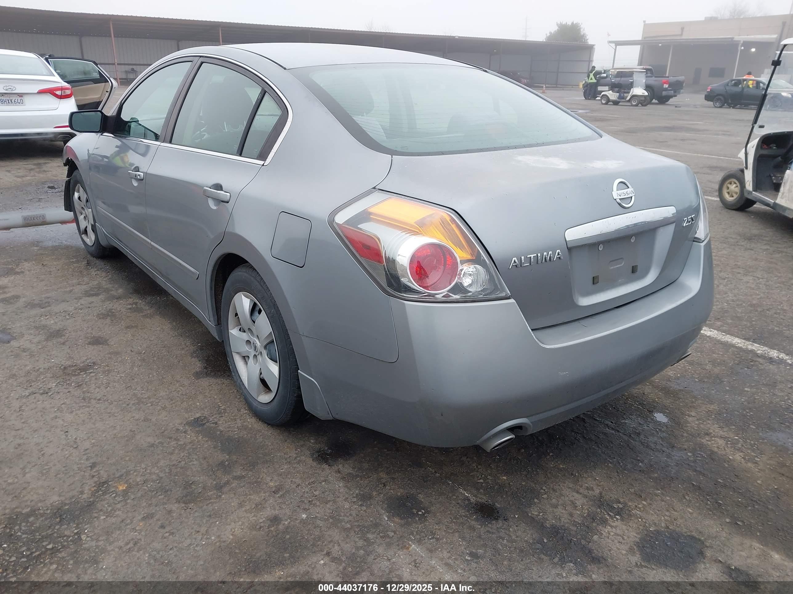 NISSAN ALTIMA image 3