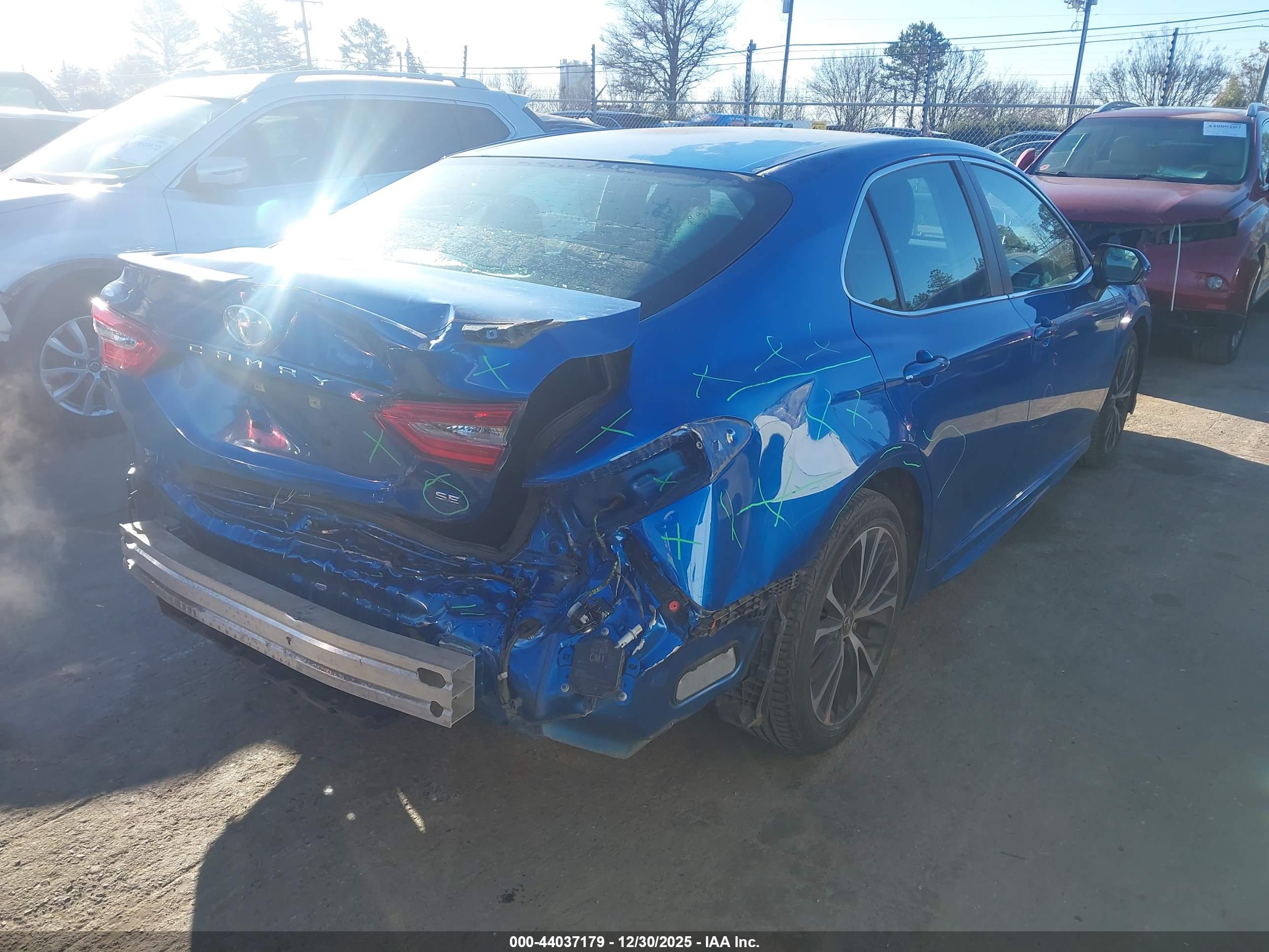 TOYOTA CAMRY image 4