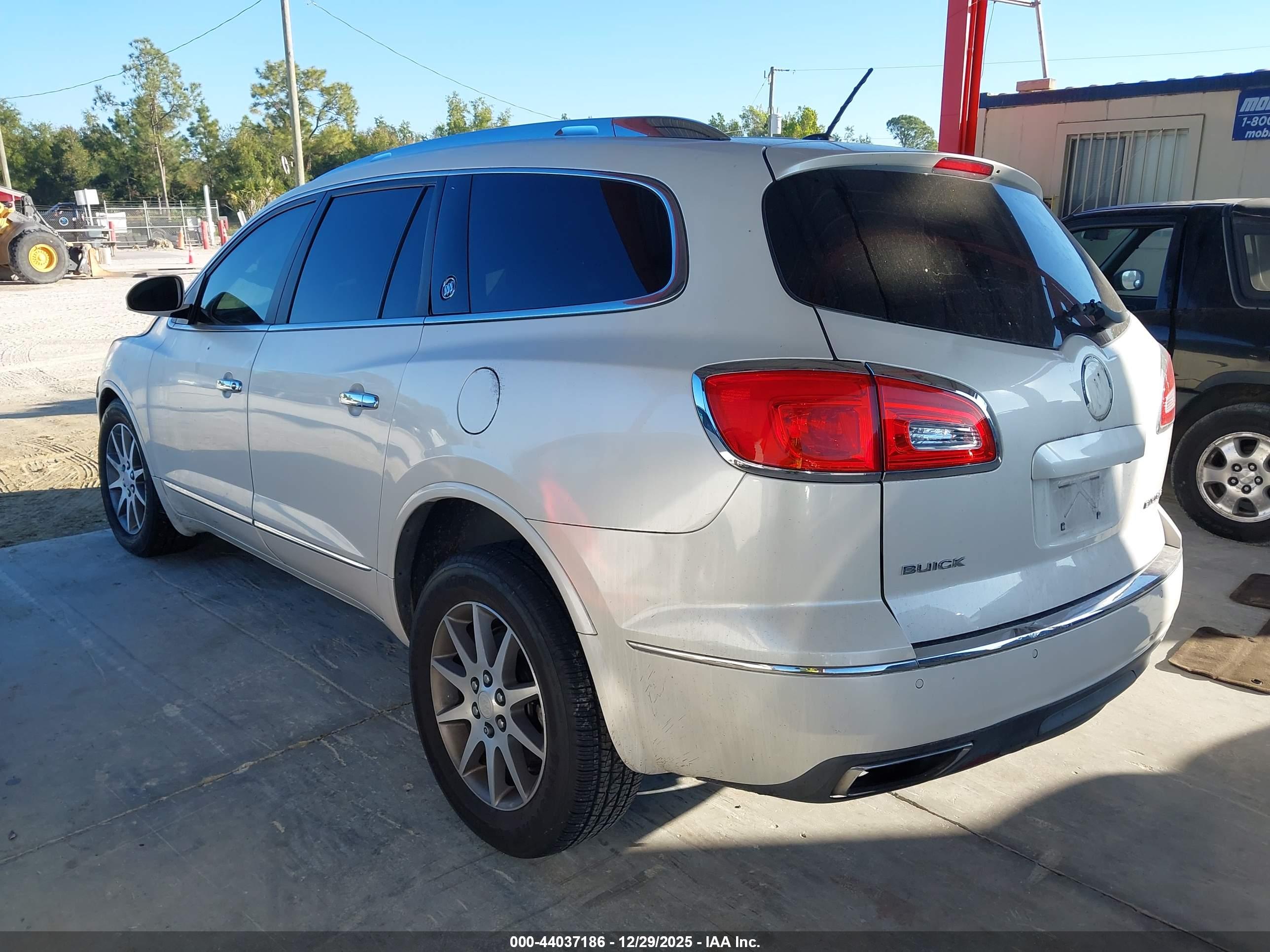 BUICK ENCLAVE image 3
