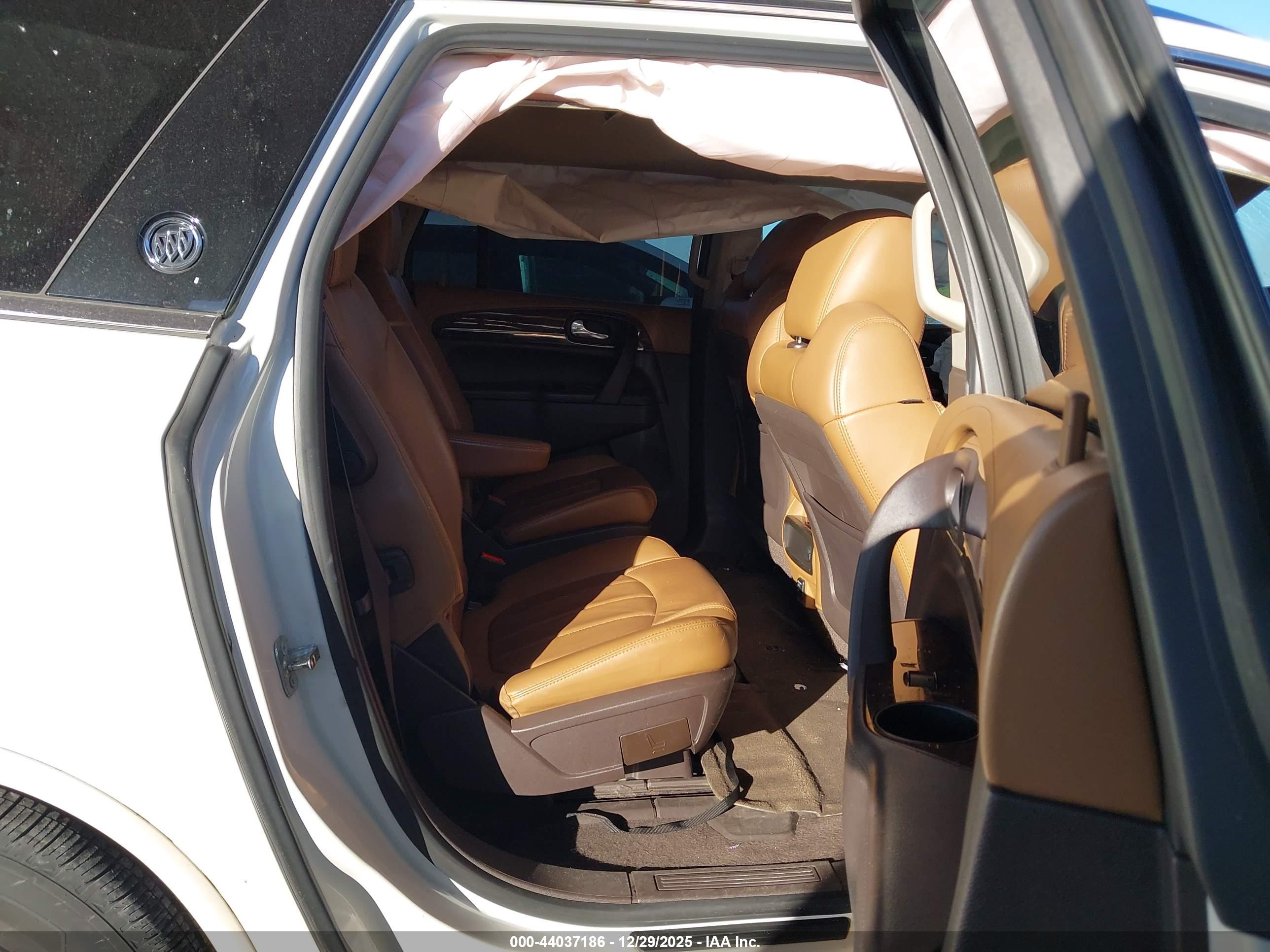 BUICK ENCLAVE image 8