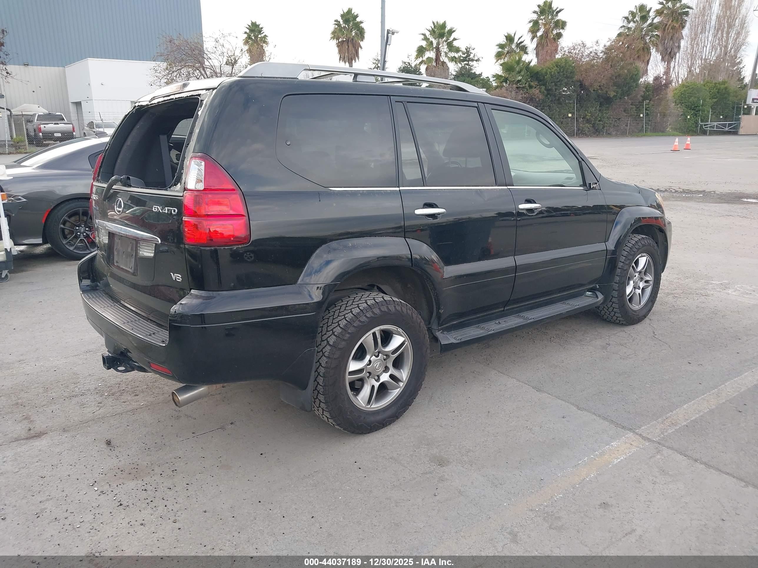LEXUS GX image 4