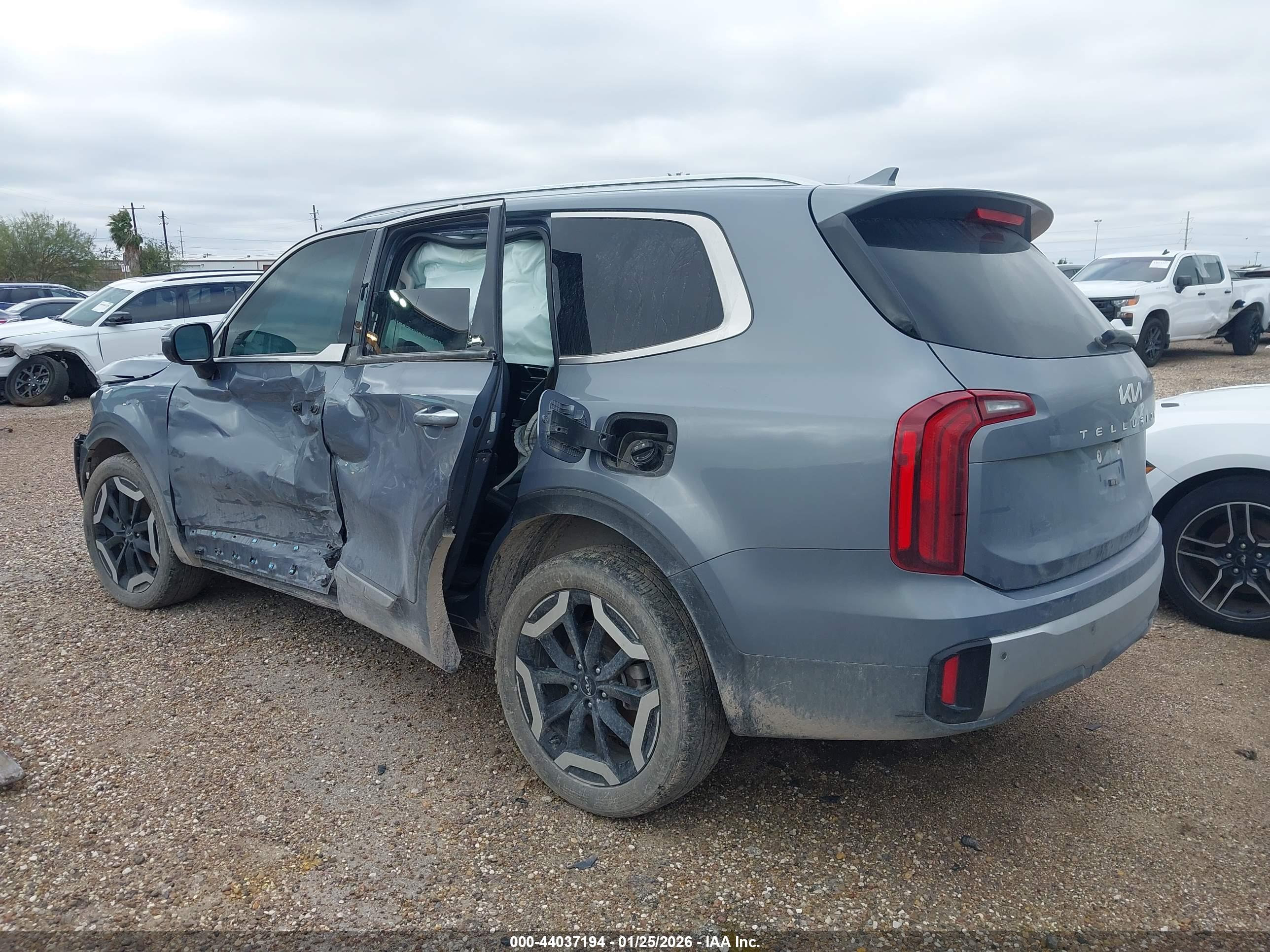 KIA TELLURIDE image 3