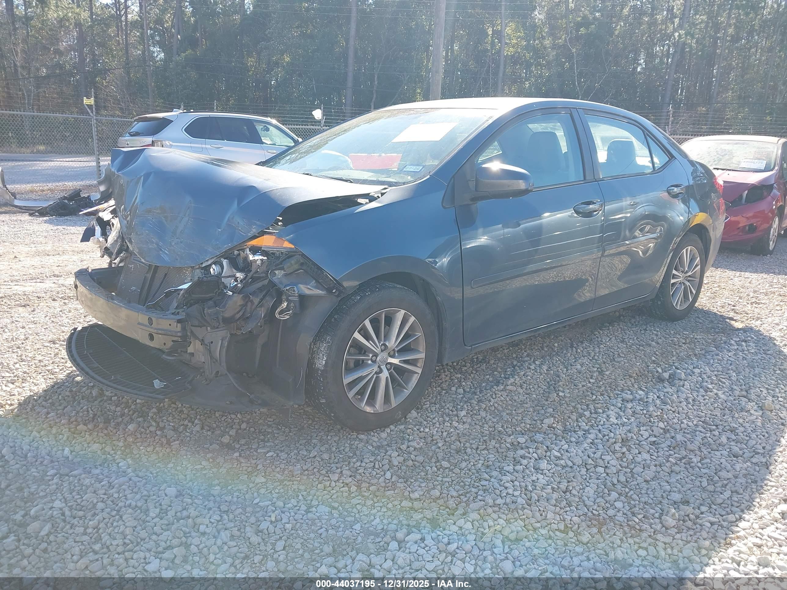 TOYOTA COROLLA image 2