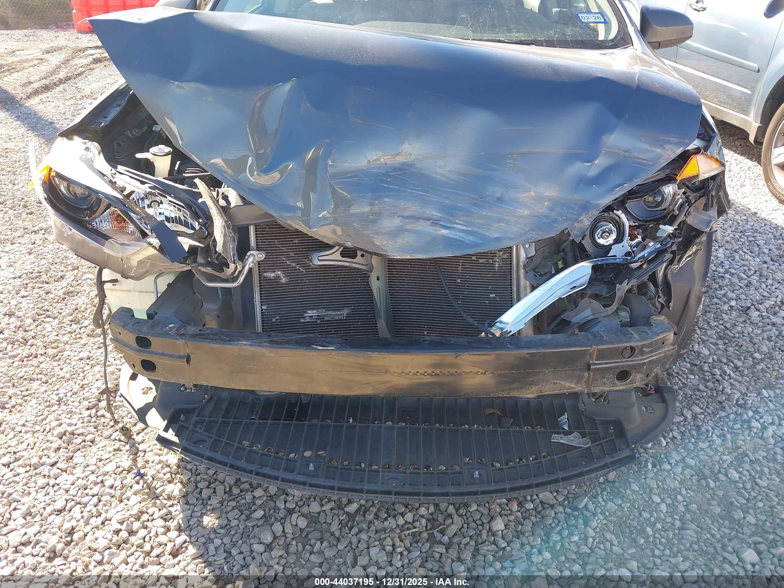 TOYOTA COROLLA image 6