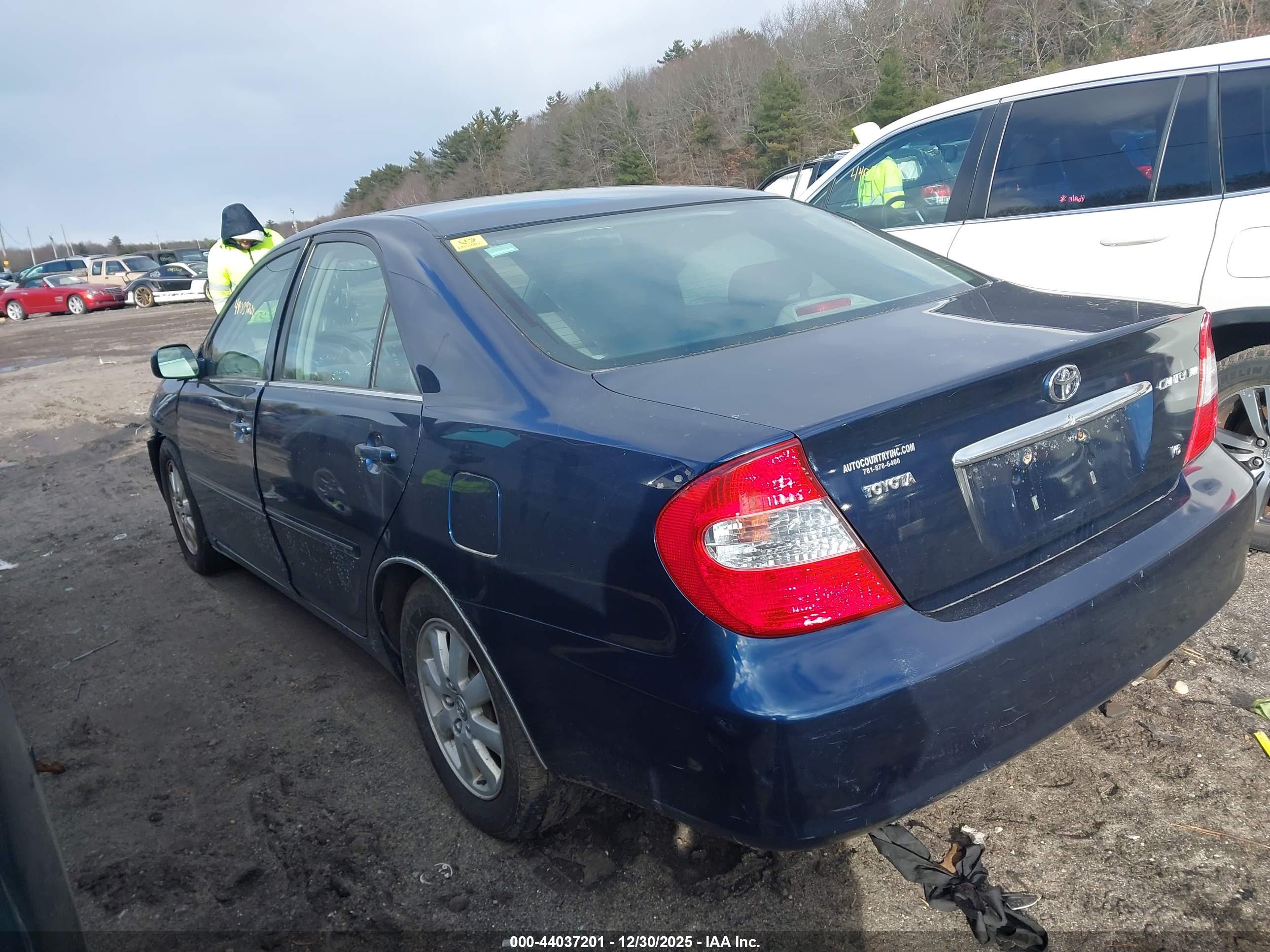 TOYOTA CAMRY image 3