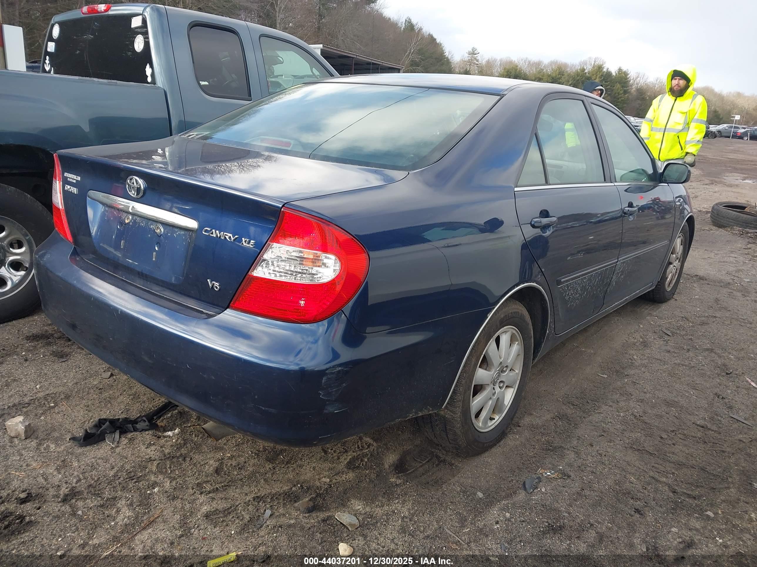TOYOTA CAMRY image 4