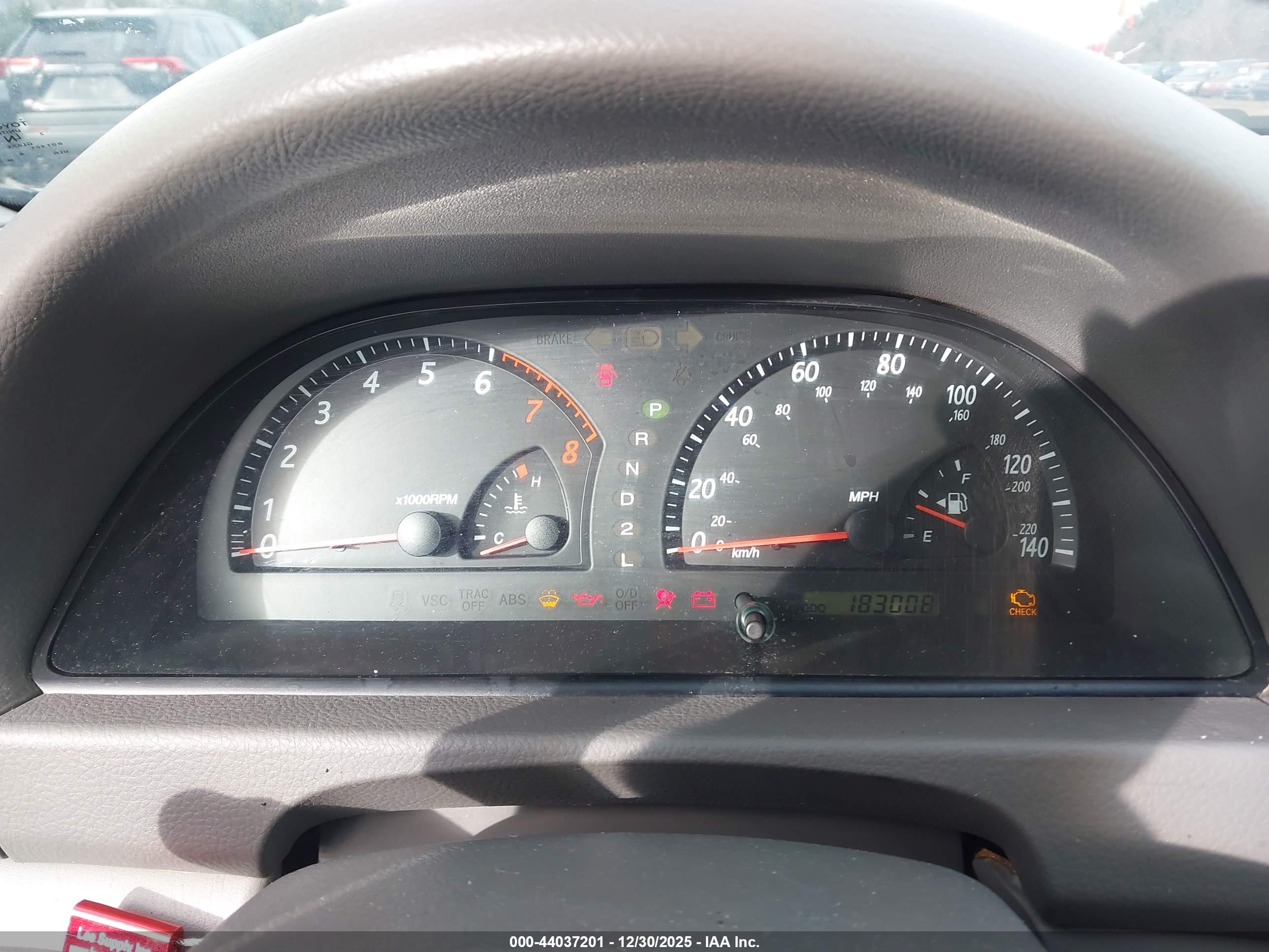 TOYOTA CAMRY image 7