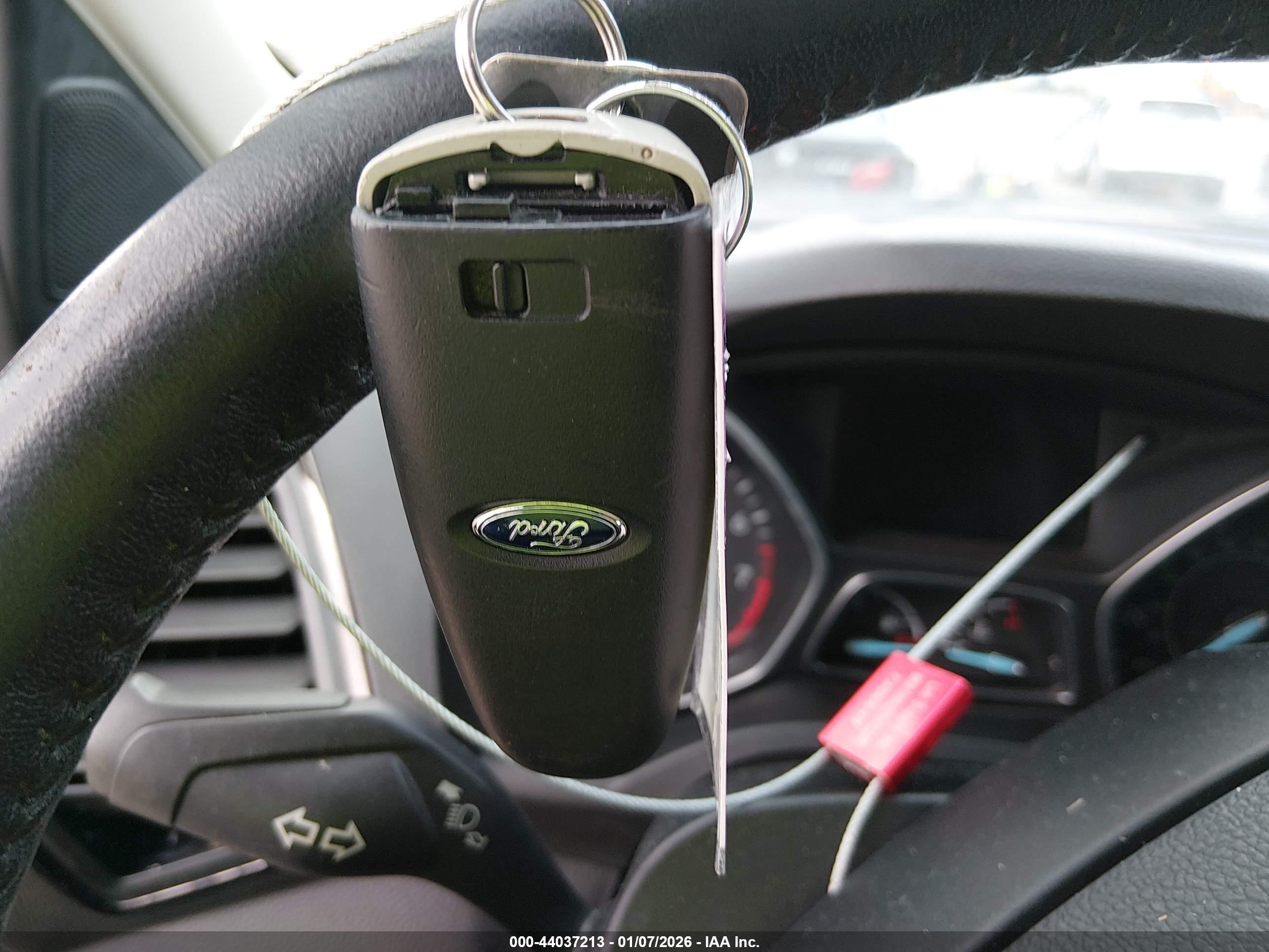 FORD ESCAPE image 11