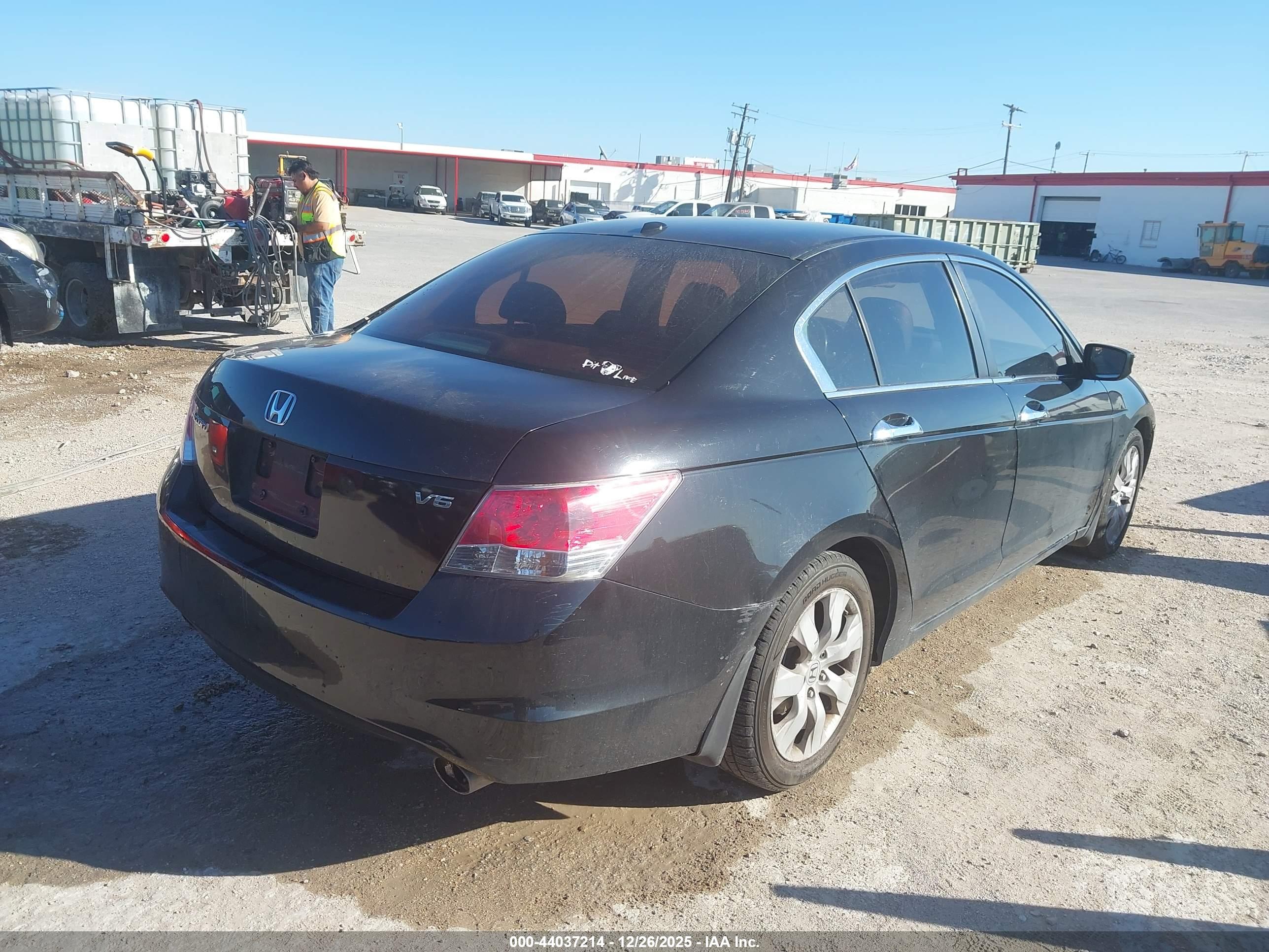 HONDA ACCORD image 4