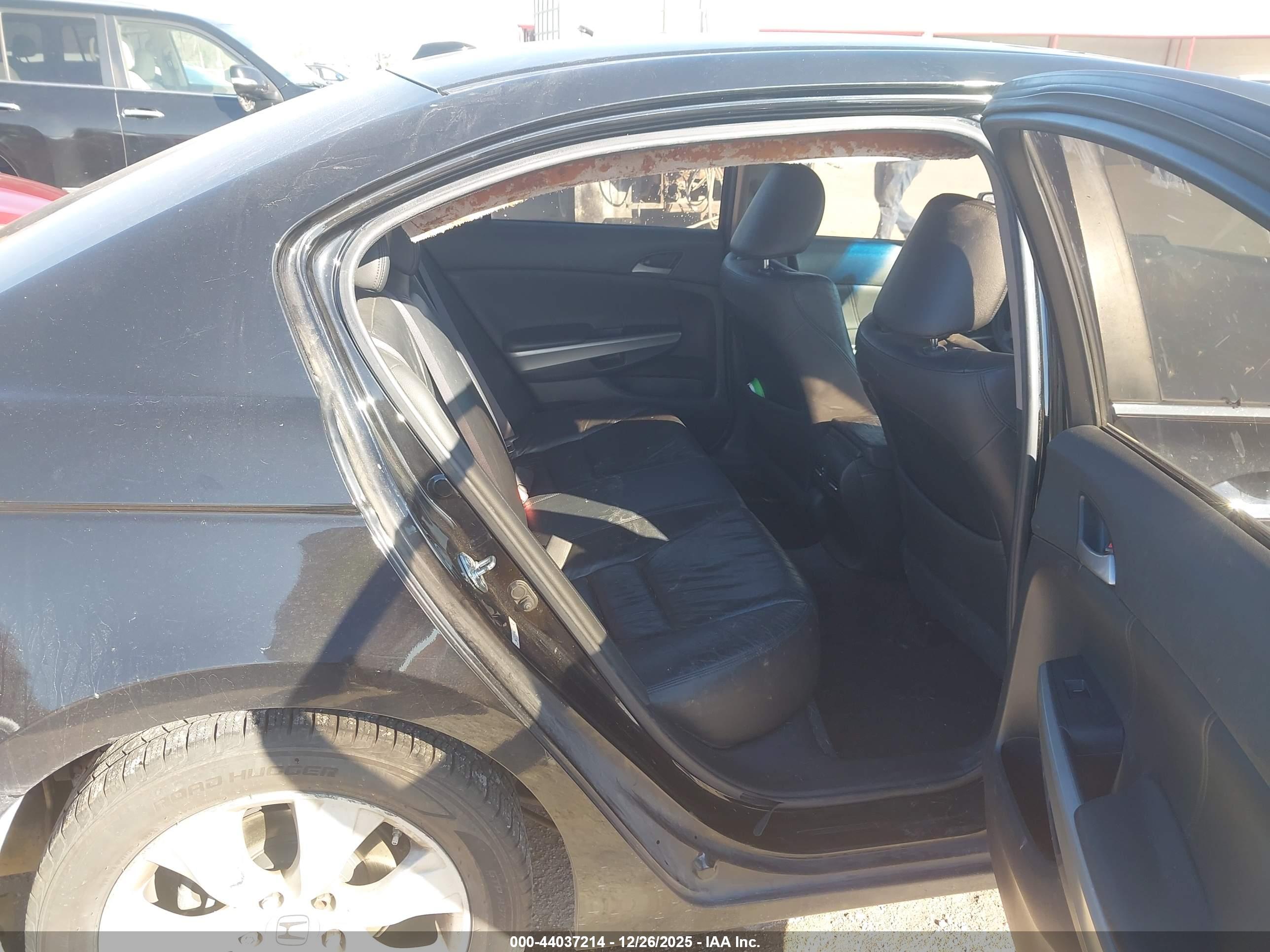 HONDA ACCORD image 8