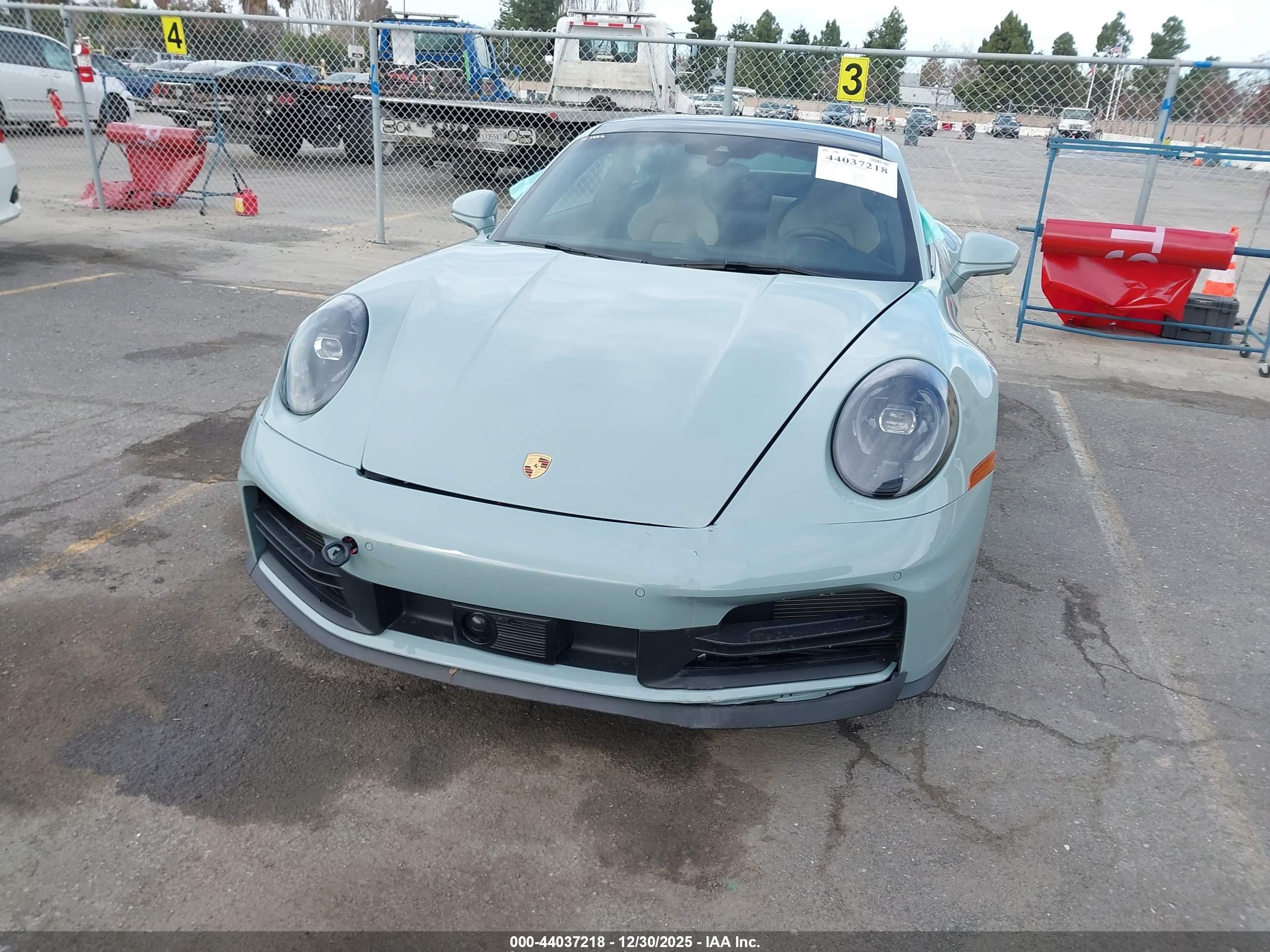 PORSCHE 911 image 6