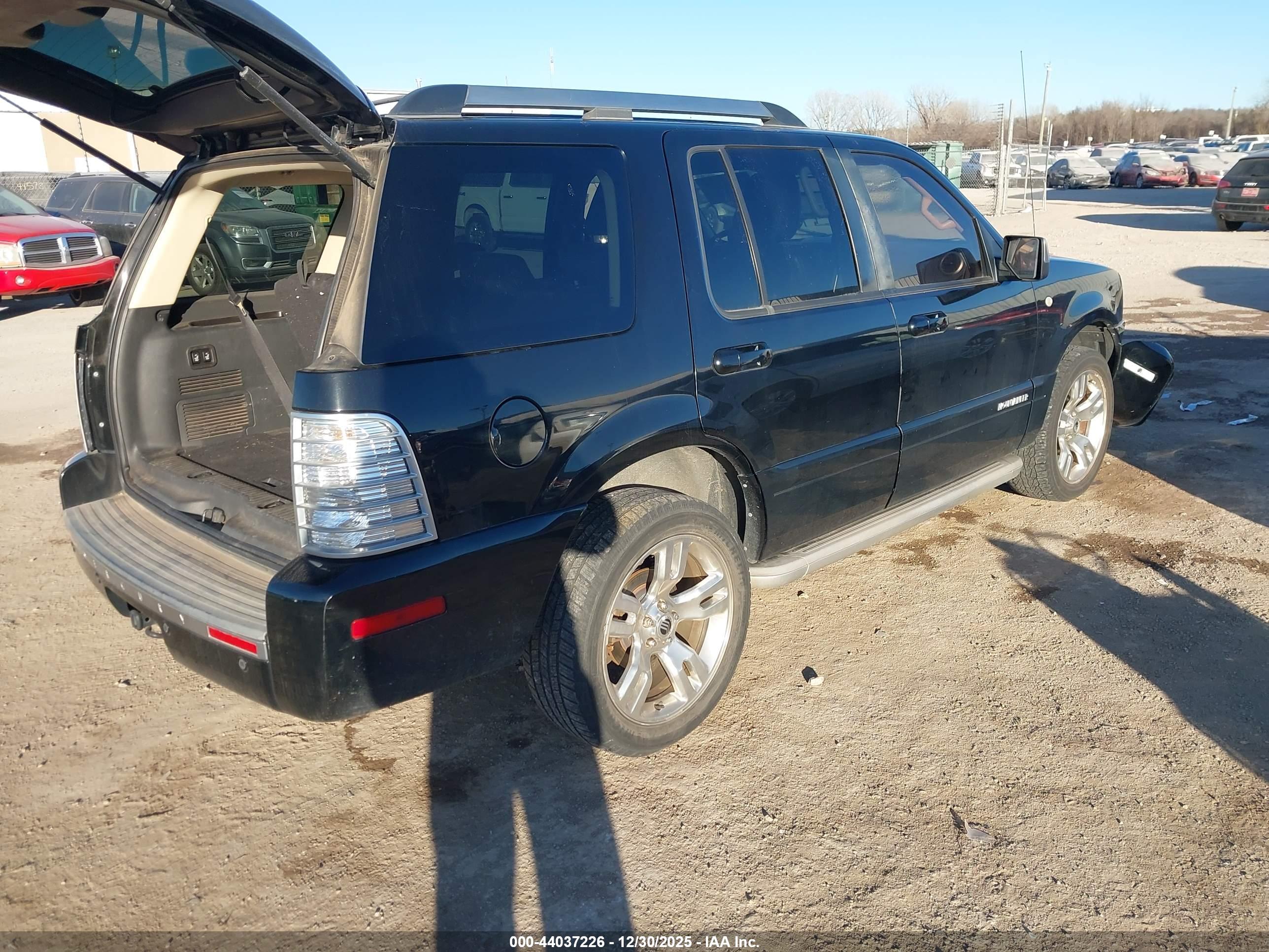MERCURY MOUNTAINEER image 4