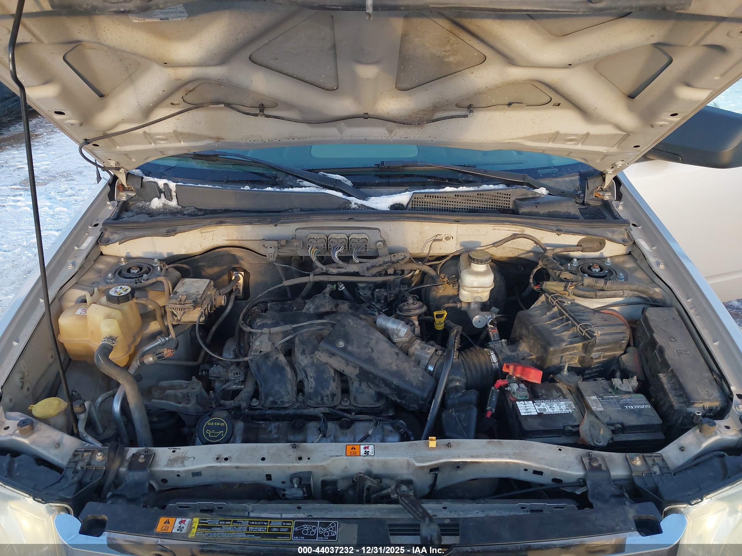 FORD ESCAPE image 10
