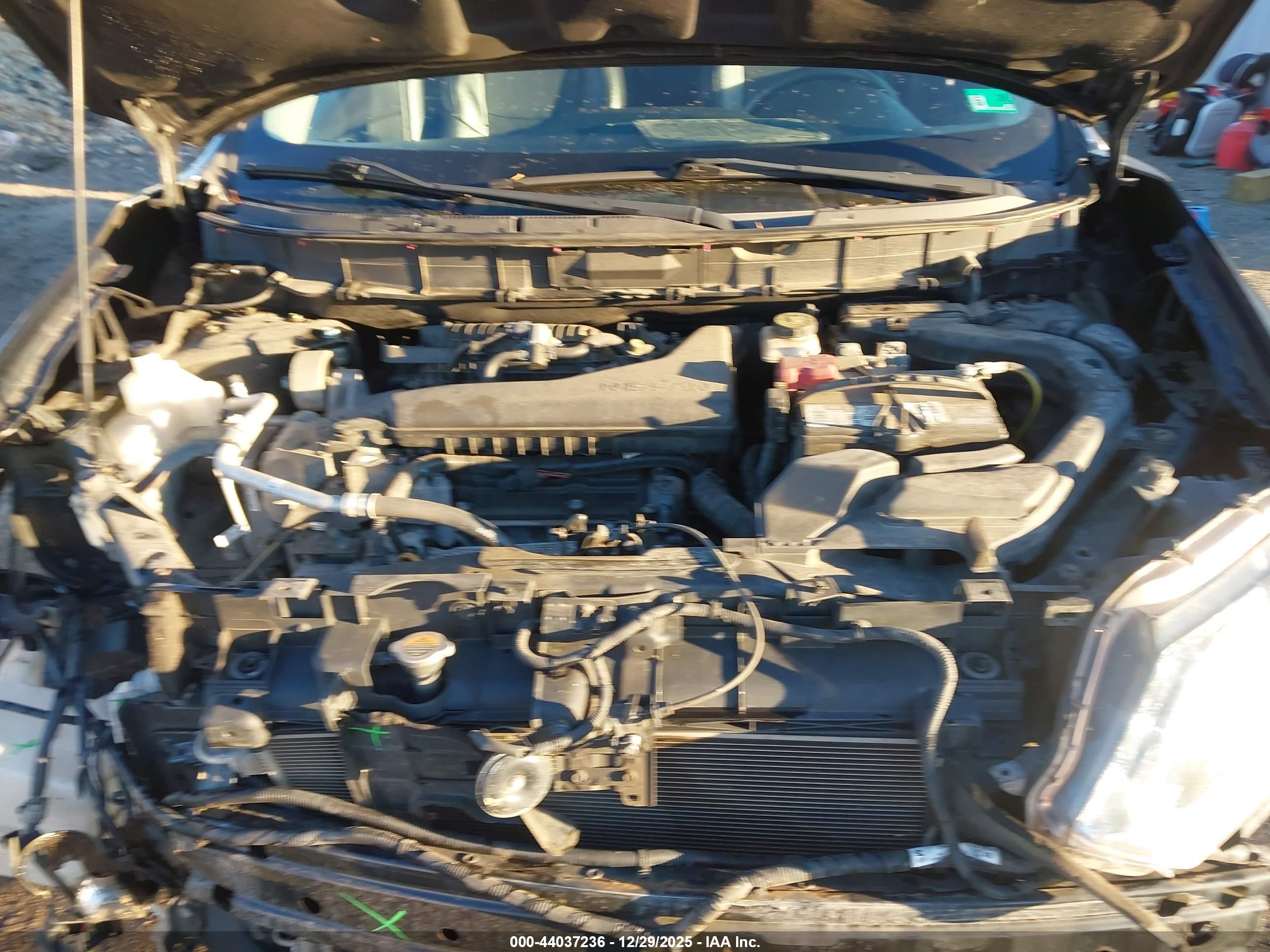 NISSAN ROGUE image 10