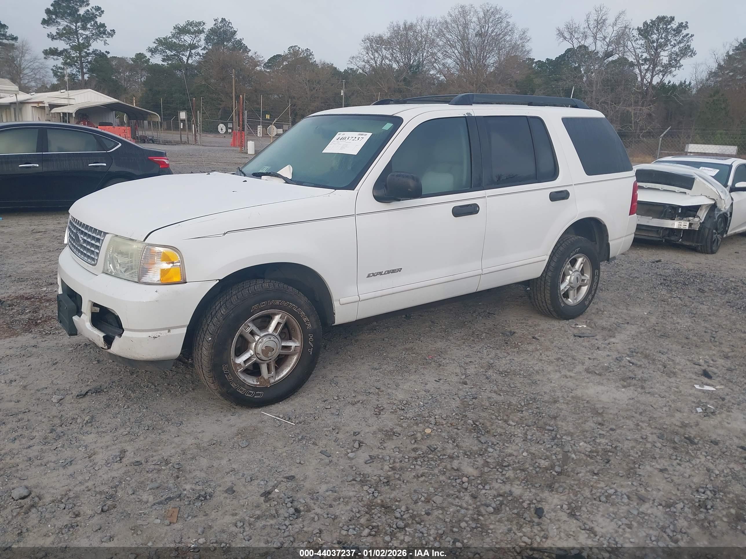 FORD EXPLORER image 2