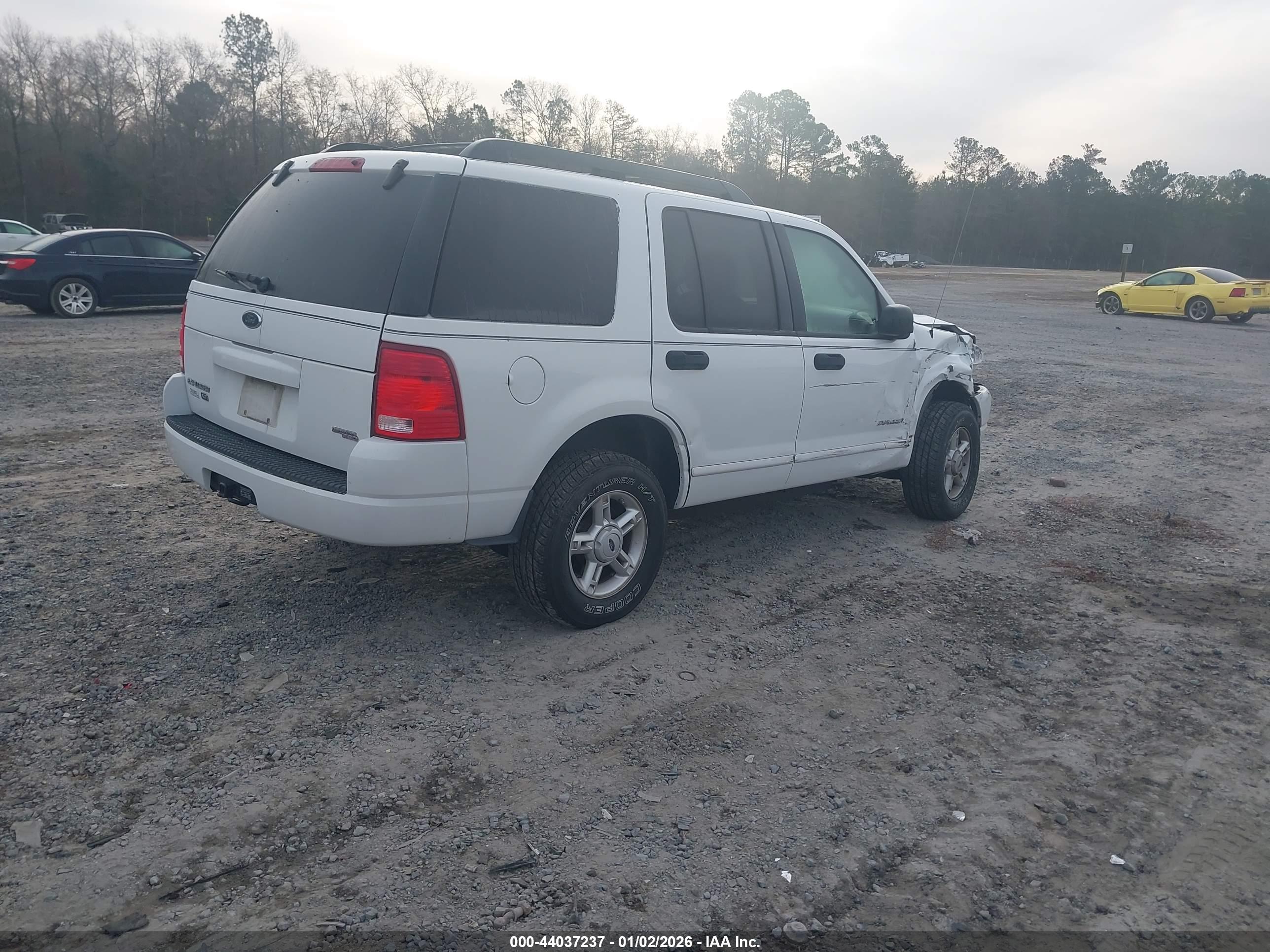FORD EXPLORER image 4
