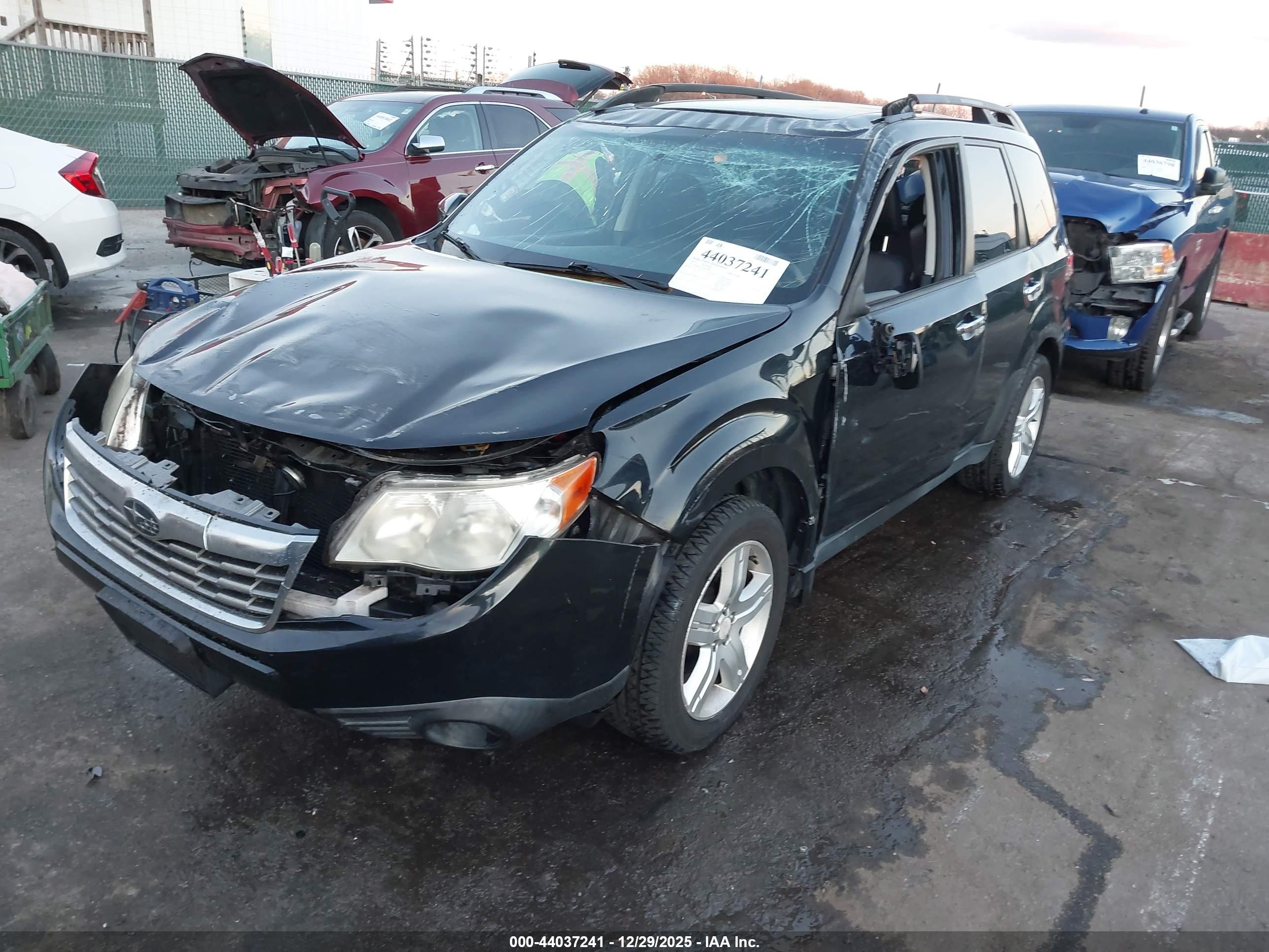 SUBARU FORESTER image 2