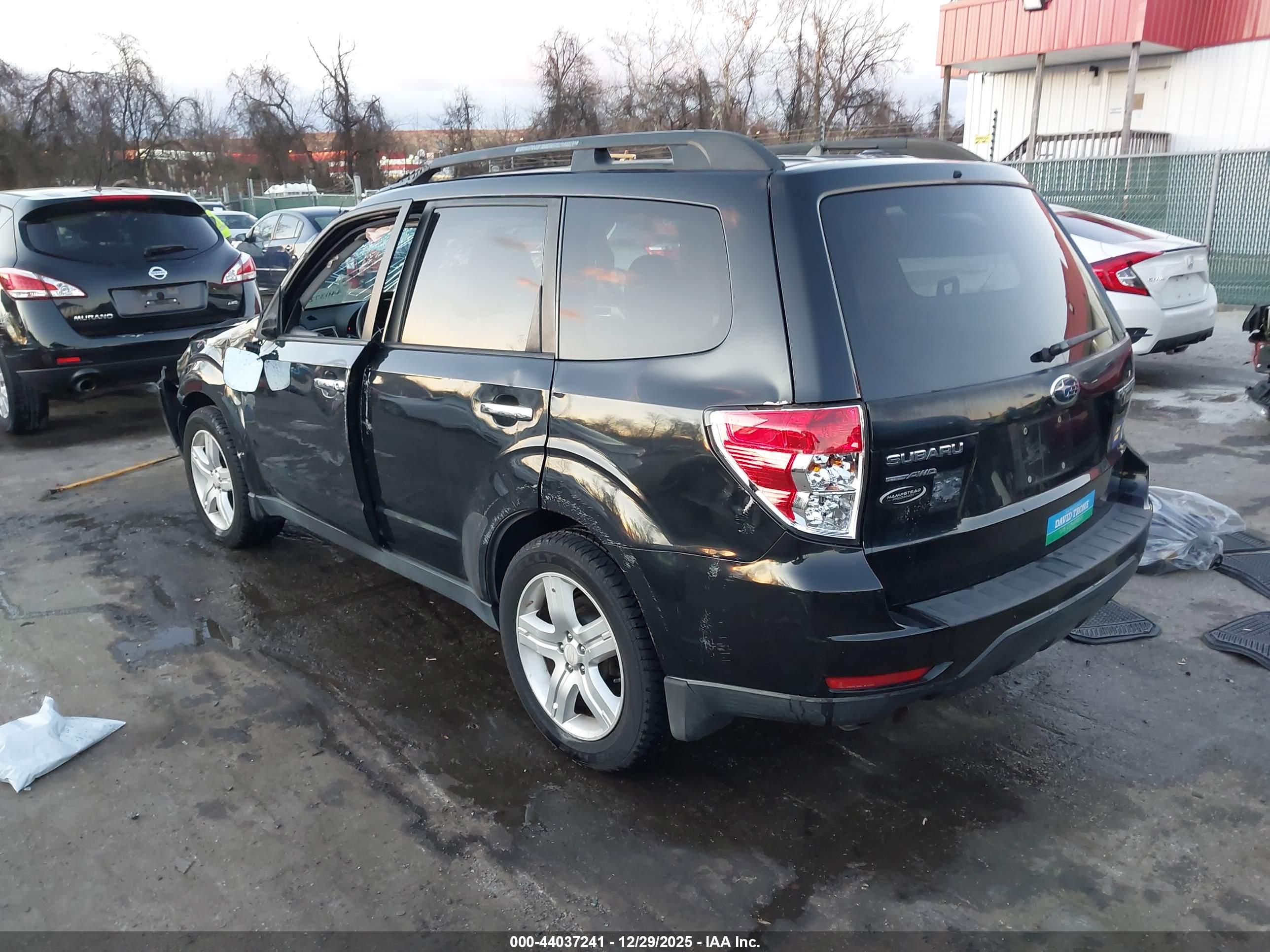 SUBARU FORESTER image 3