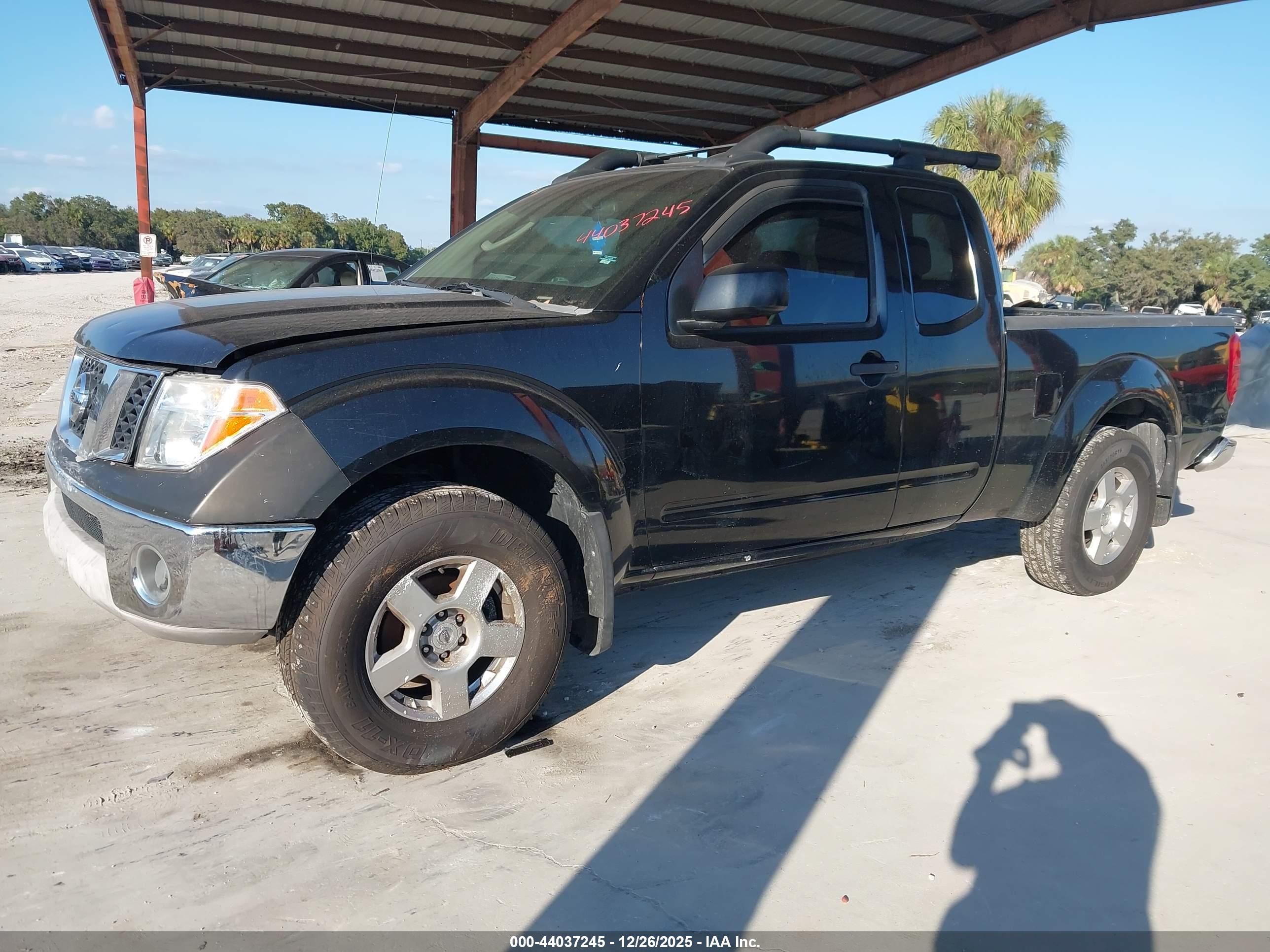 NISSAN FRONTIER image 2