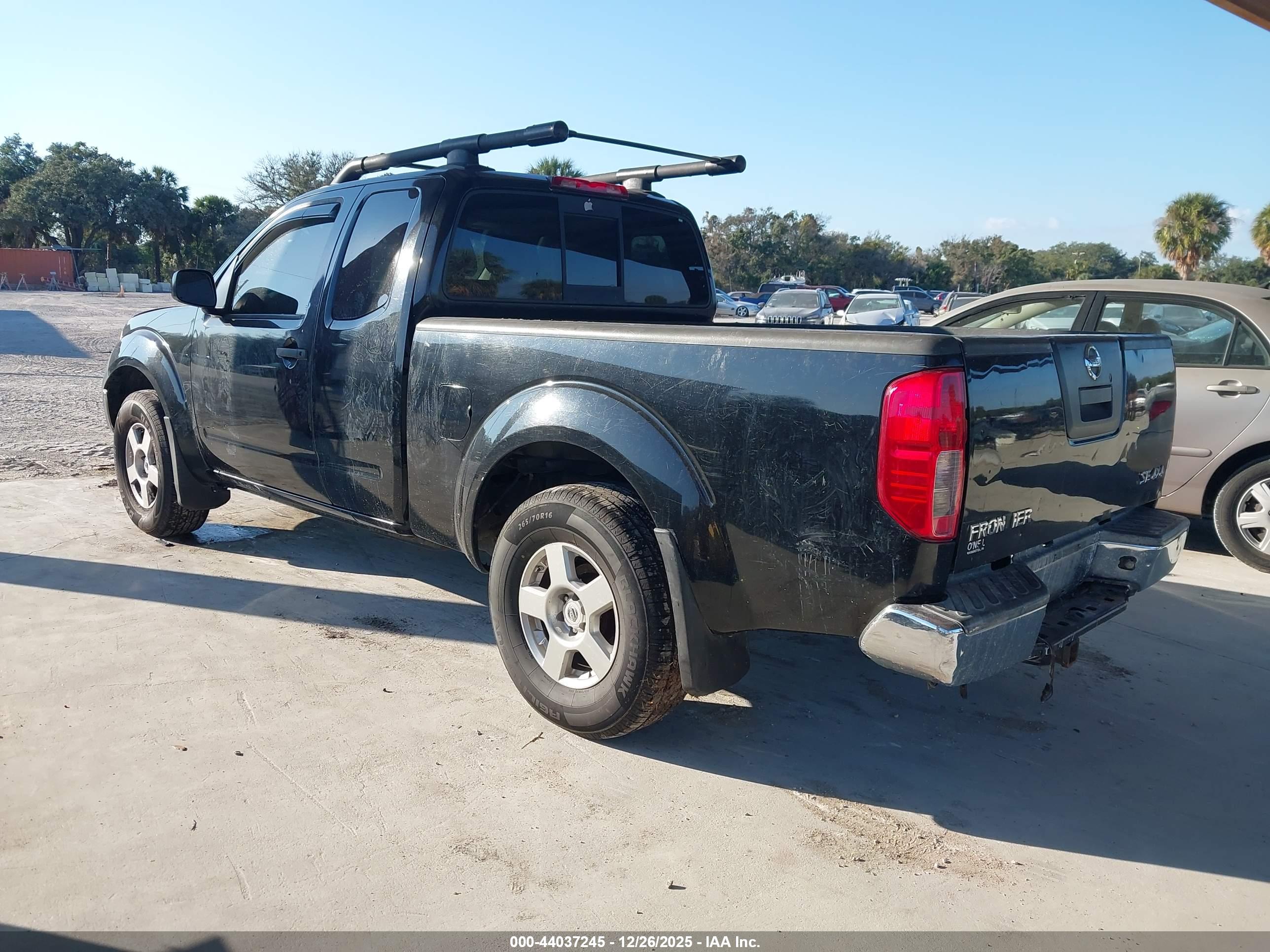 NISSAN FRONTIER image 3