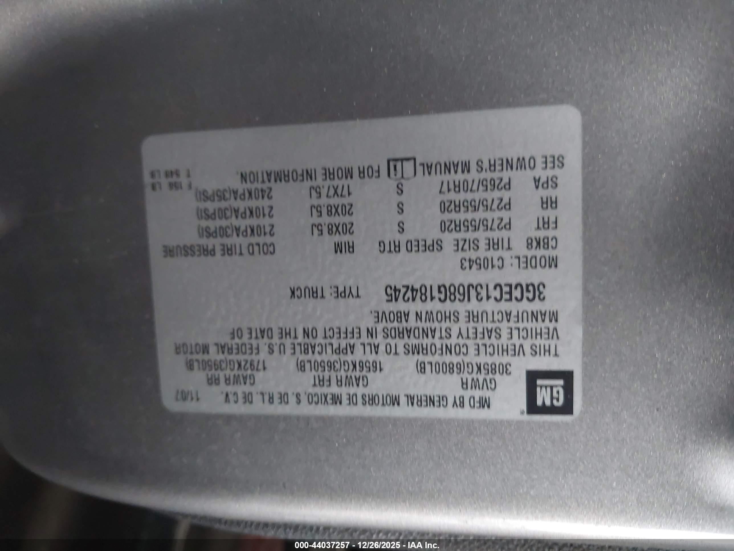 CHEVROLET SILVERADO image 9