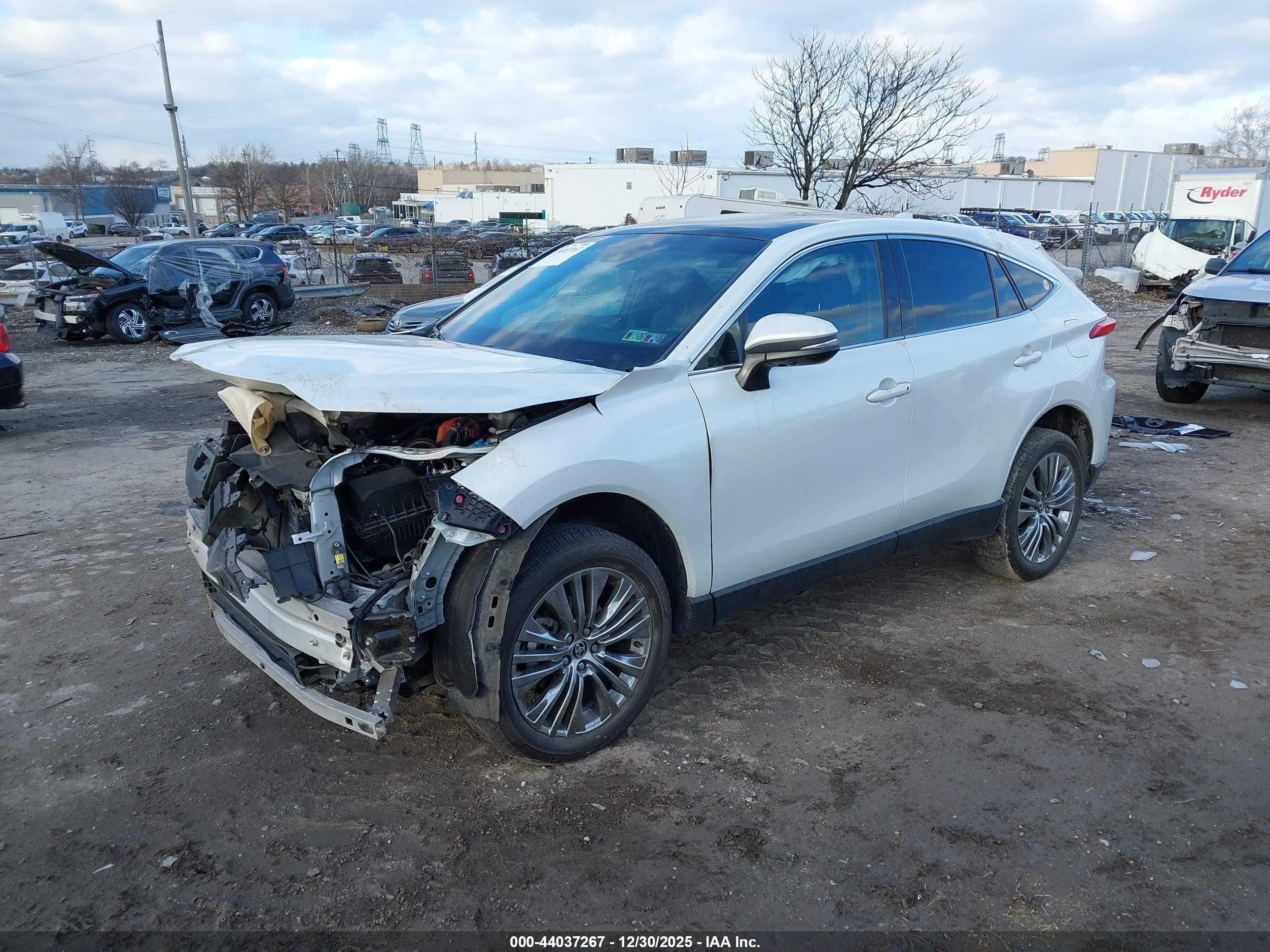 TOYOTA VENZA image 2